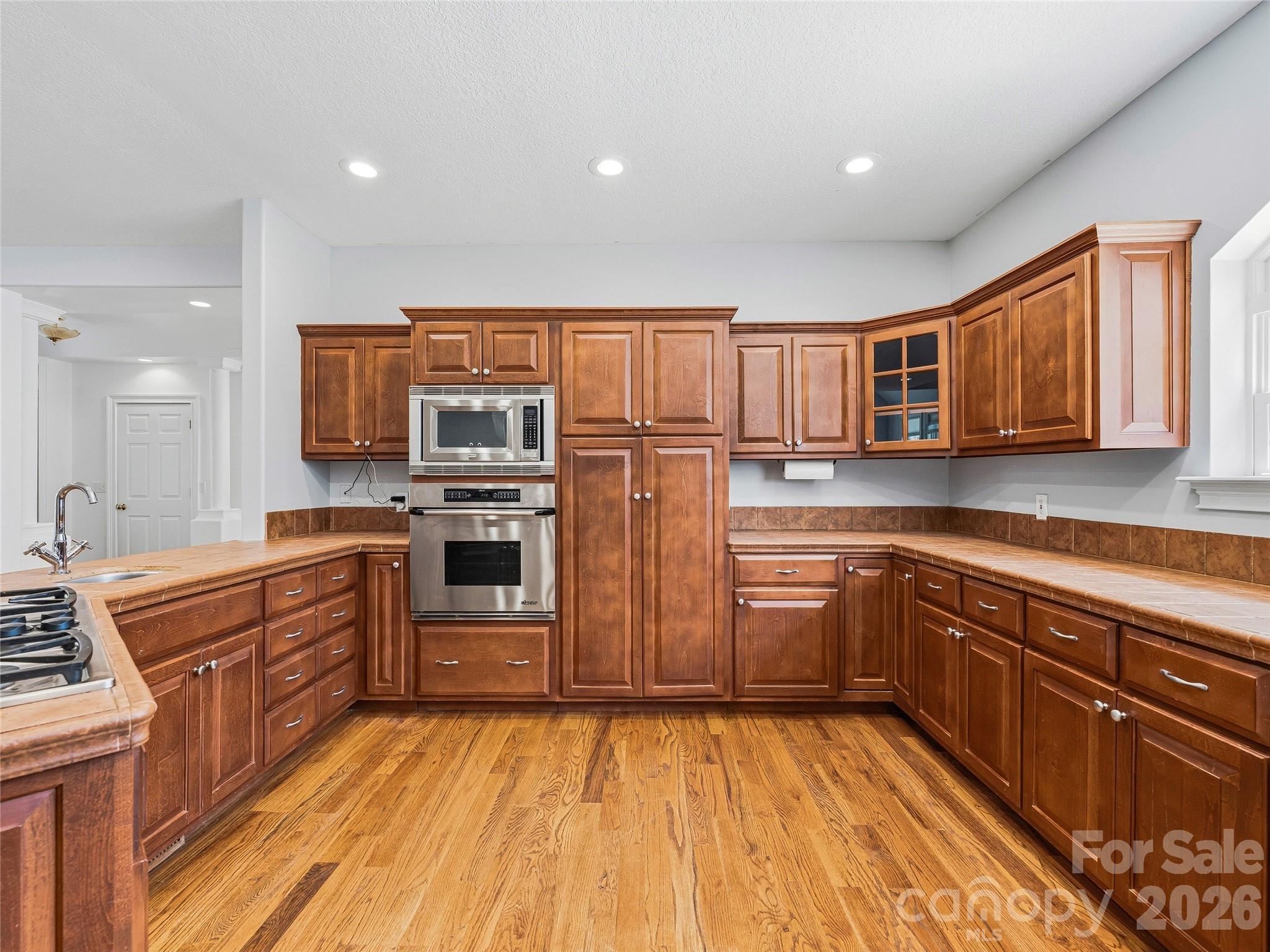 196 Blackbird Lane — Tryon