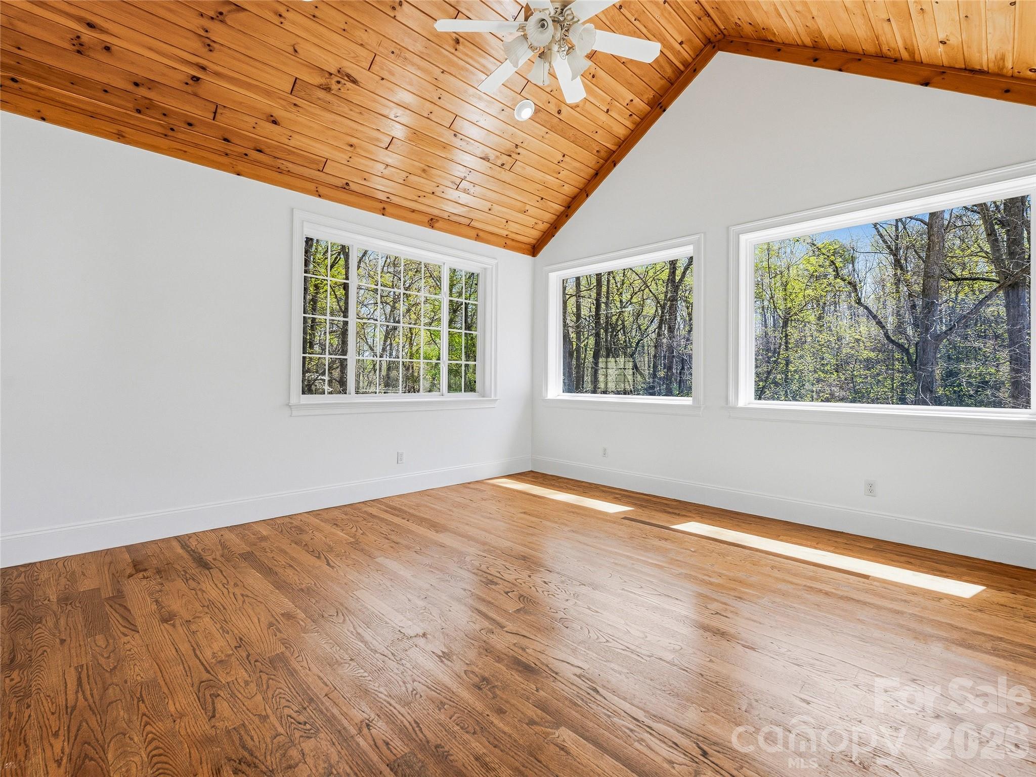 196 Blackbird Lane — Tryon