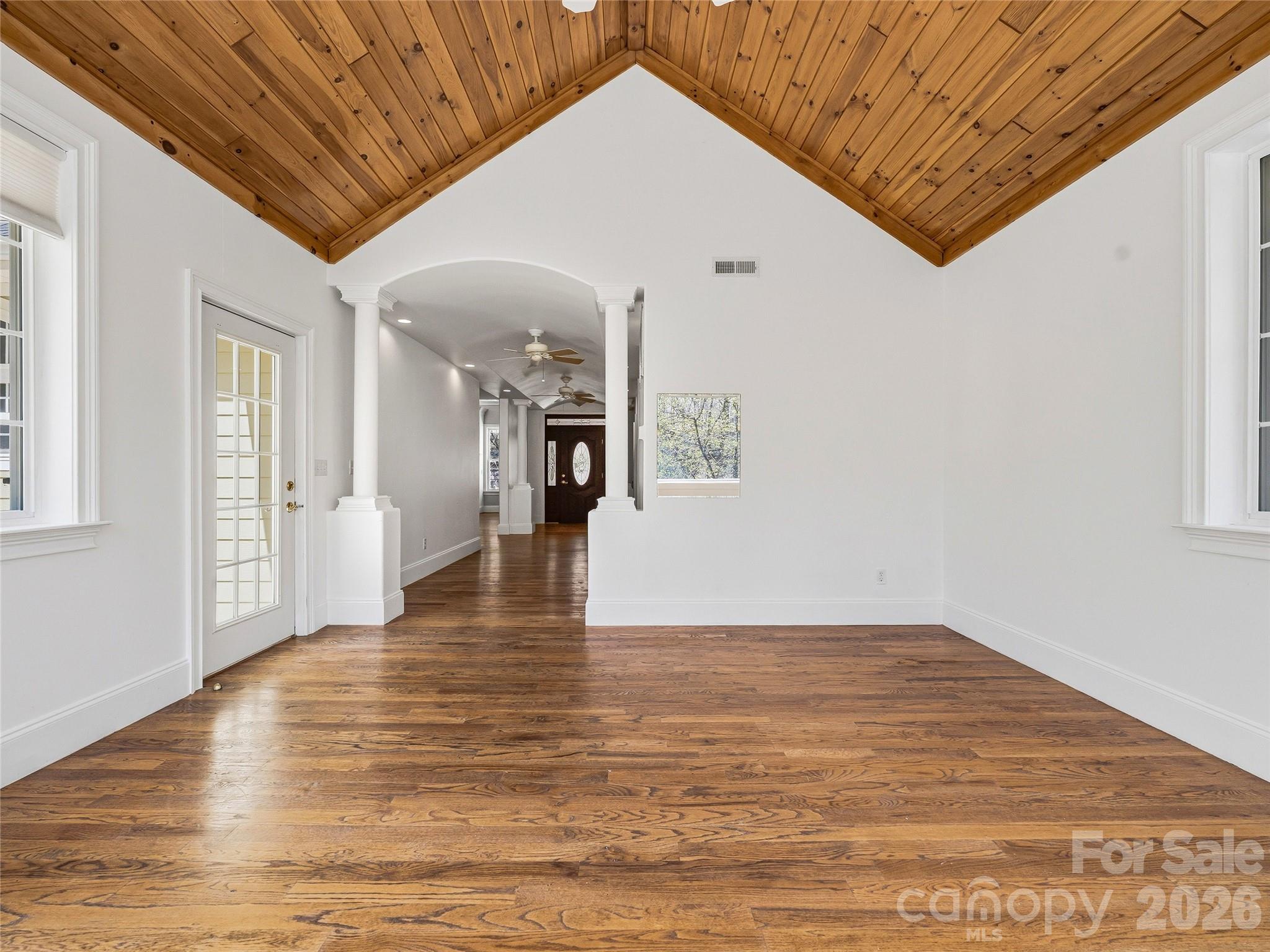 196 Blackbird Lane — Tryon