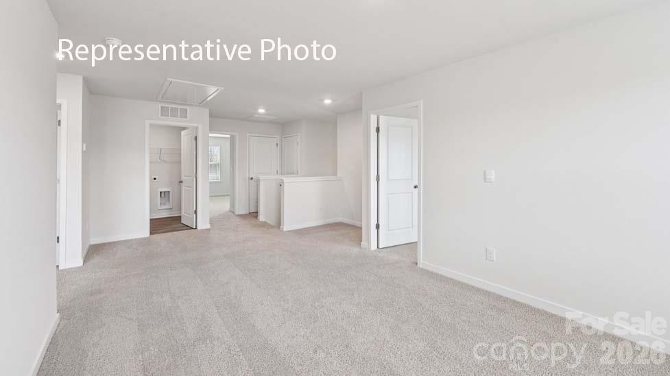 6604 Barcelona Way — Charlotte