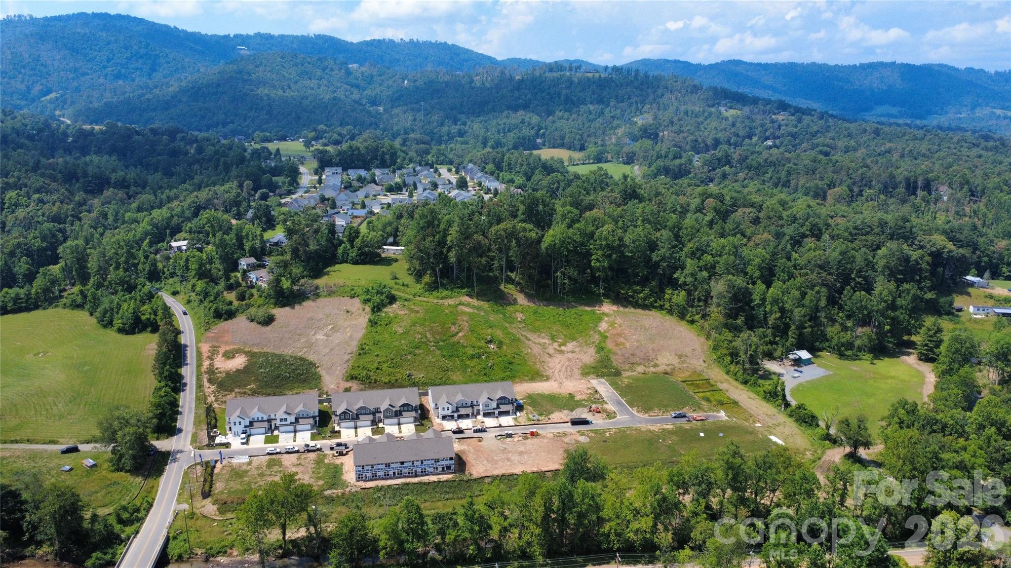 113 Sugg Trail — Weaverville