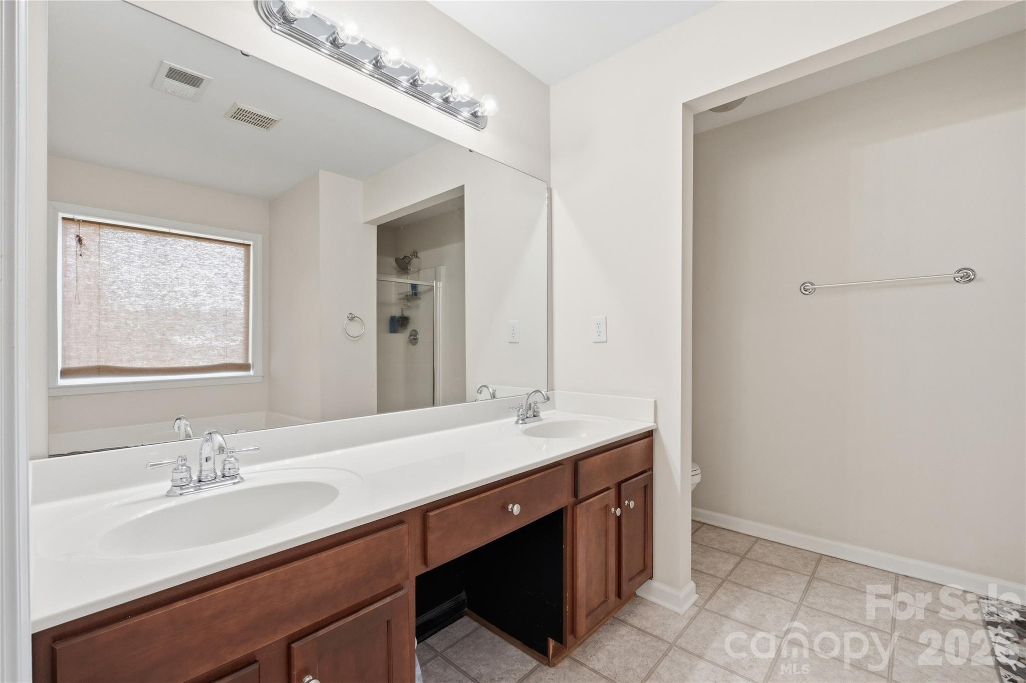11731 Rainy Bend Drive — Huntersville