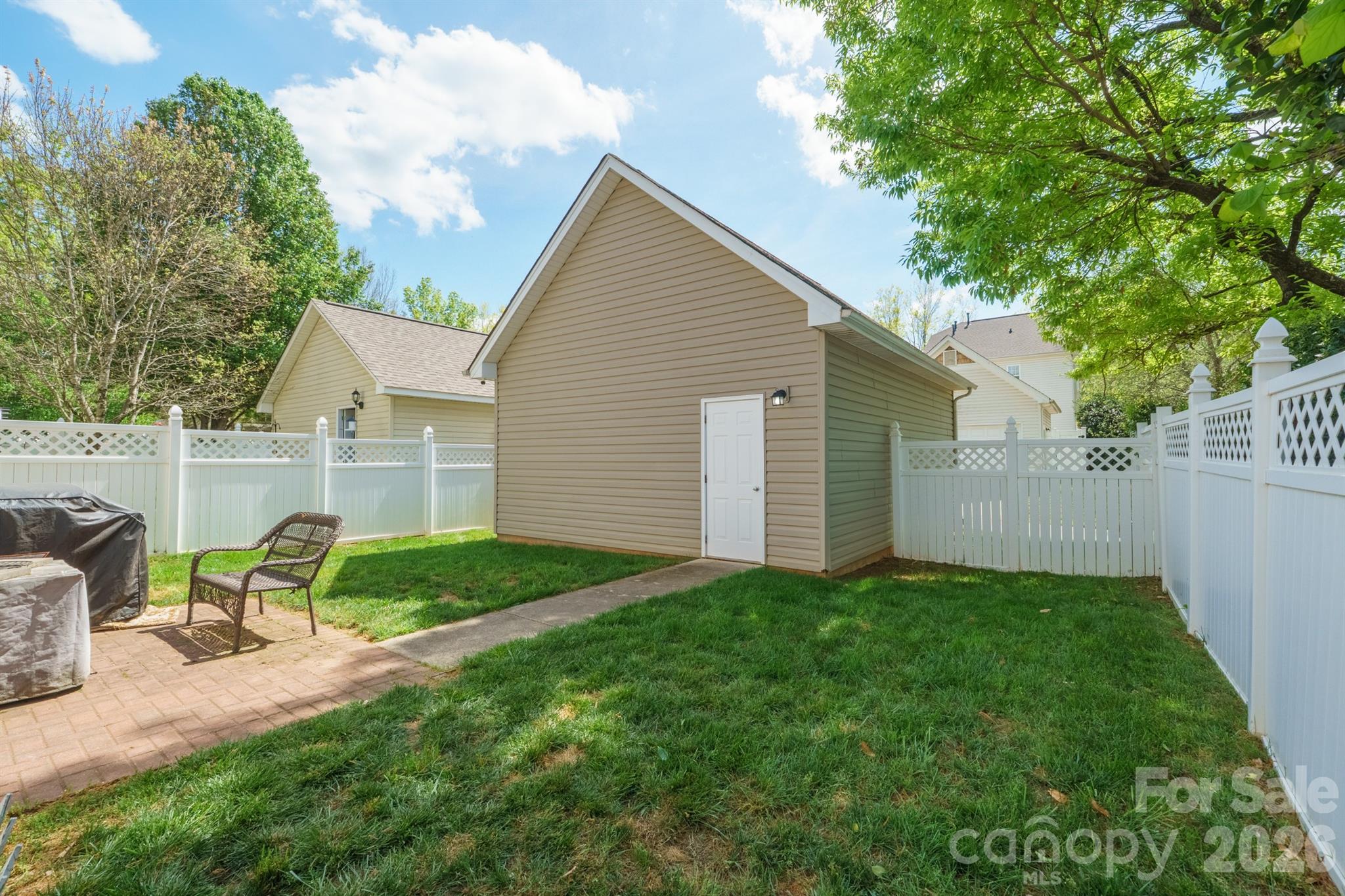 11731 Rainy Bend Drive — Huntersville