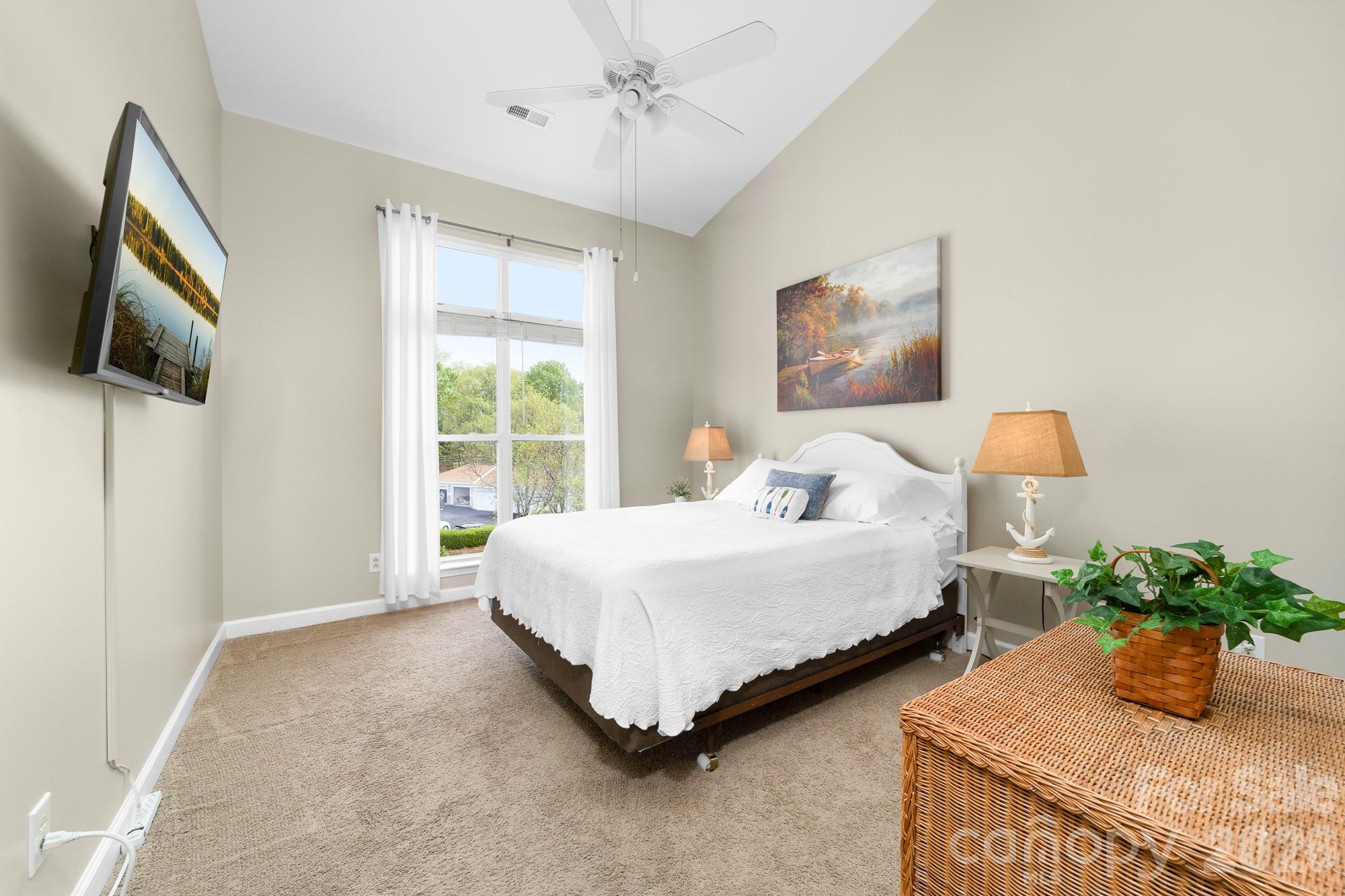 18633 Harborside Drive — Cornelius