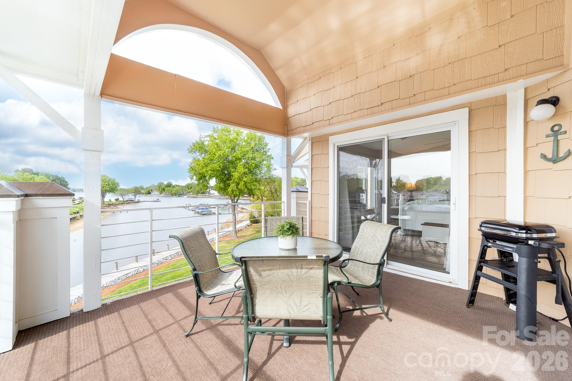 18633 Harborside Drive — Cornelius