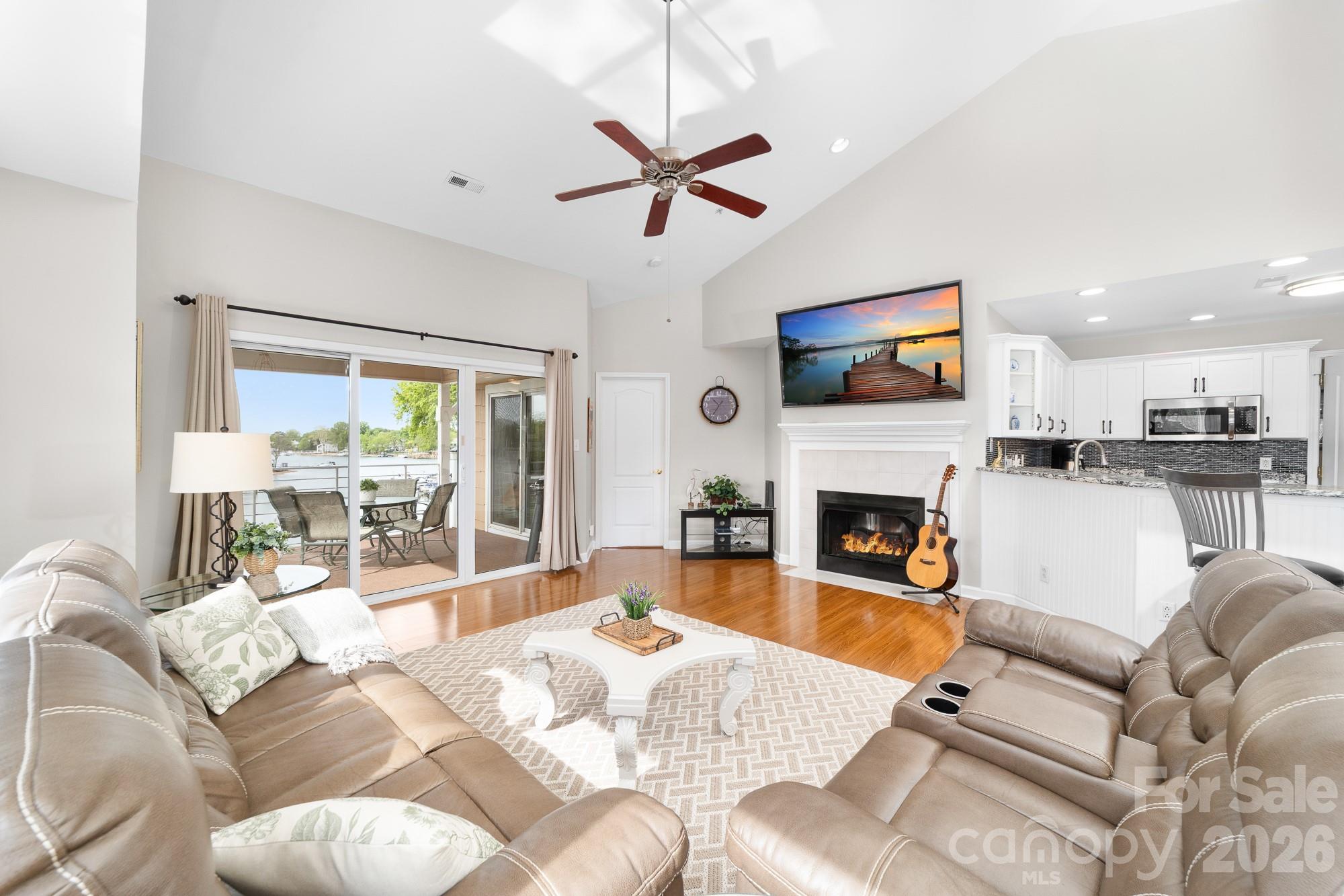 18633 Harborside Drive — Cornelius