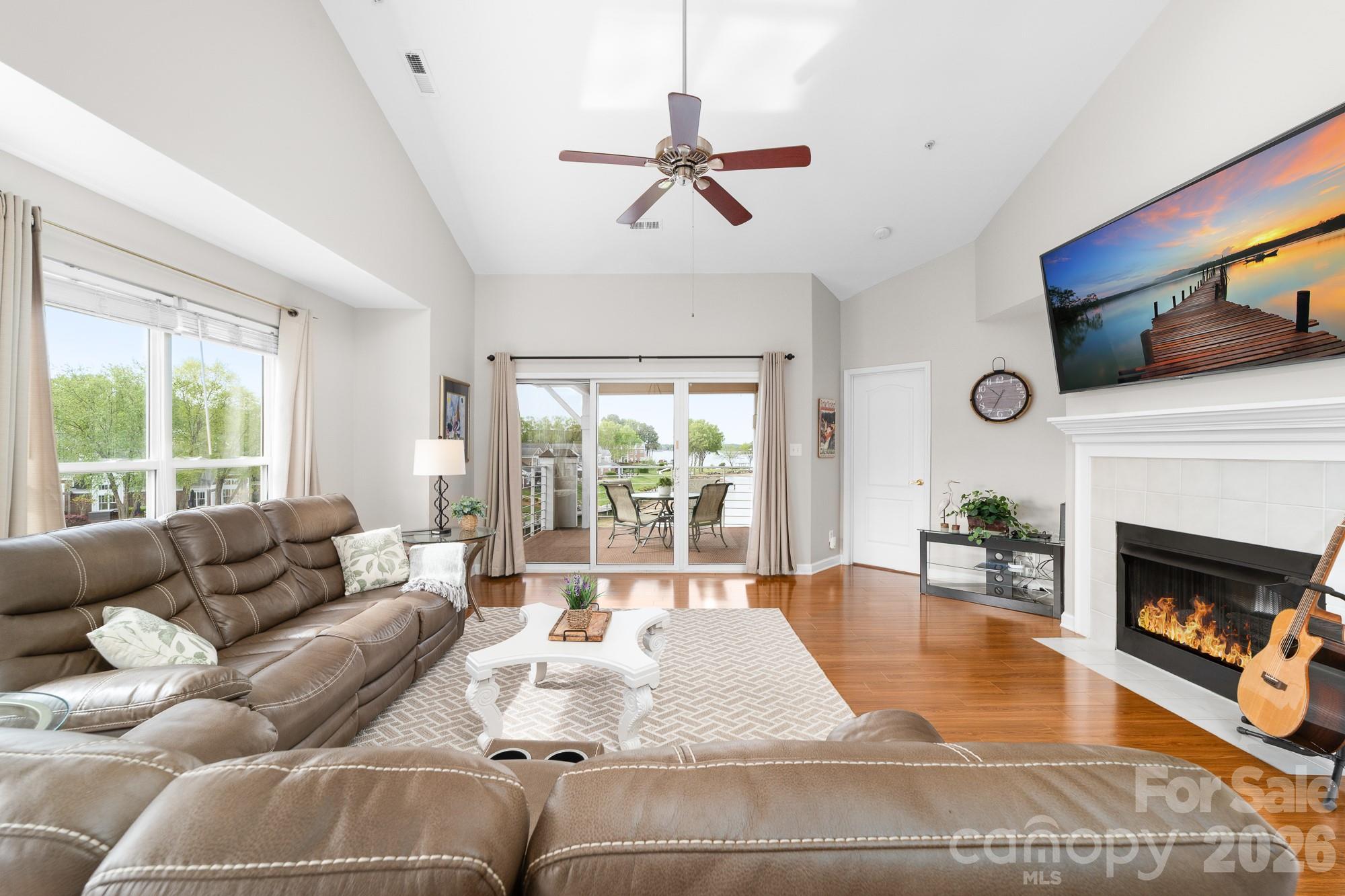 18633 Harborside Drive — Cornelius