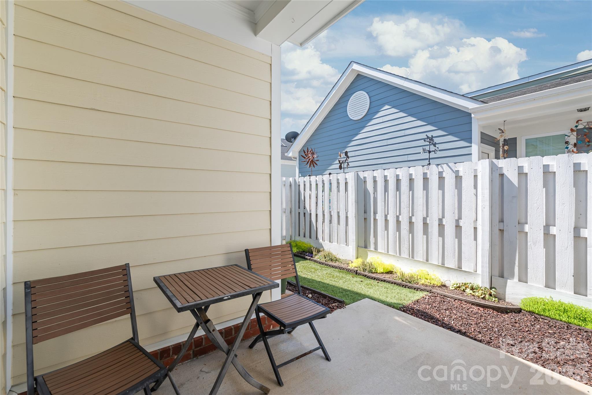 6446 Hove Road — Mint Hill