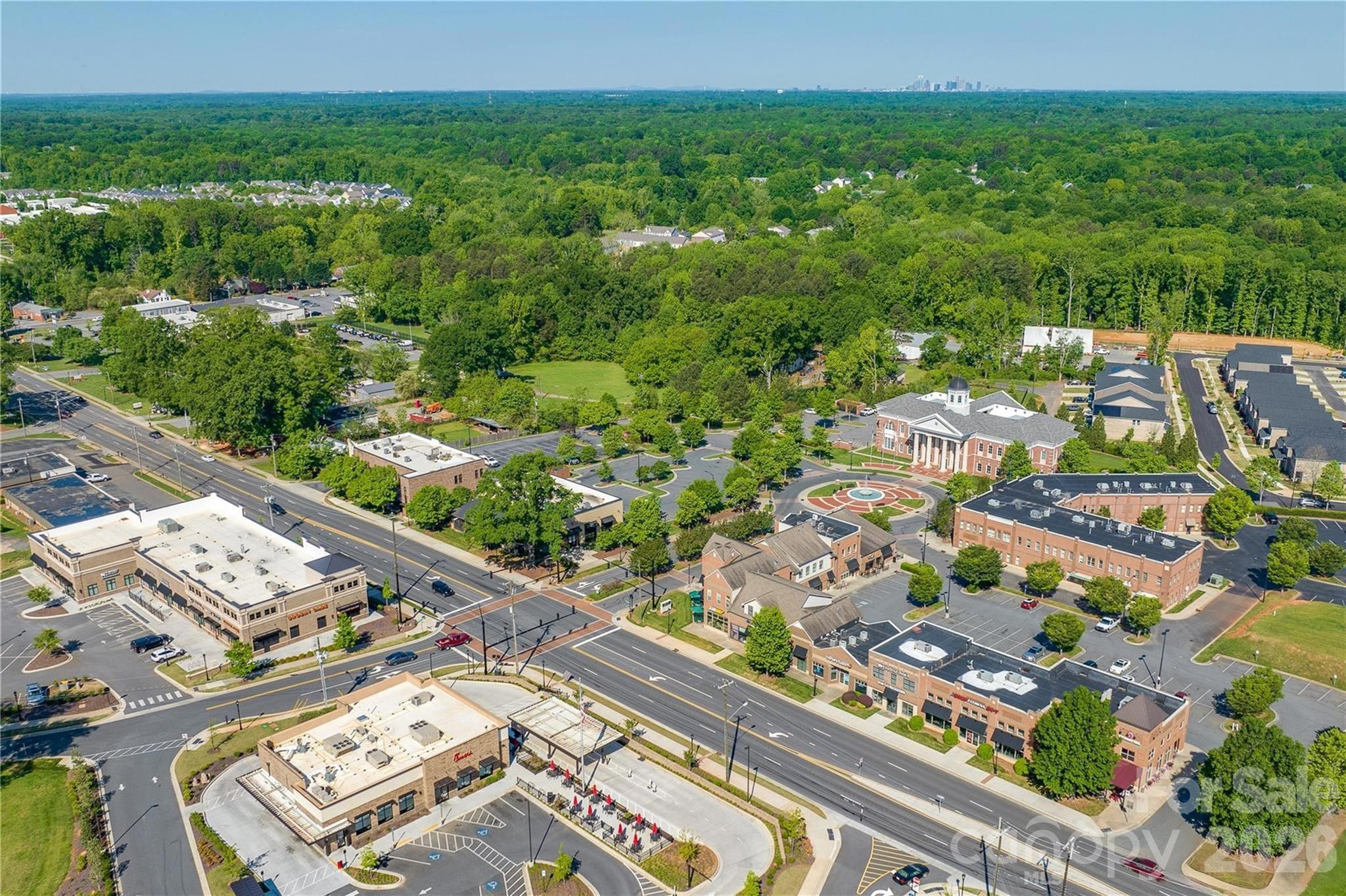 6446 Hove Road — Mint Hill