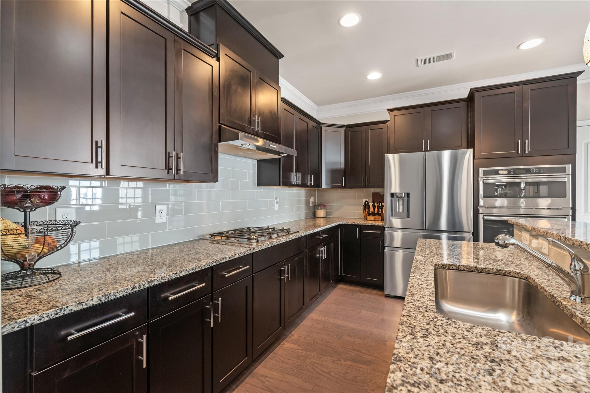 6446 Hove Road — Mint Hill