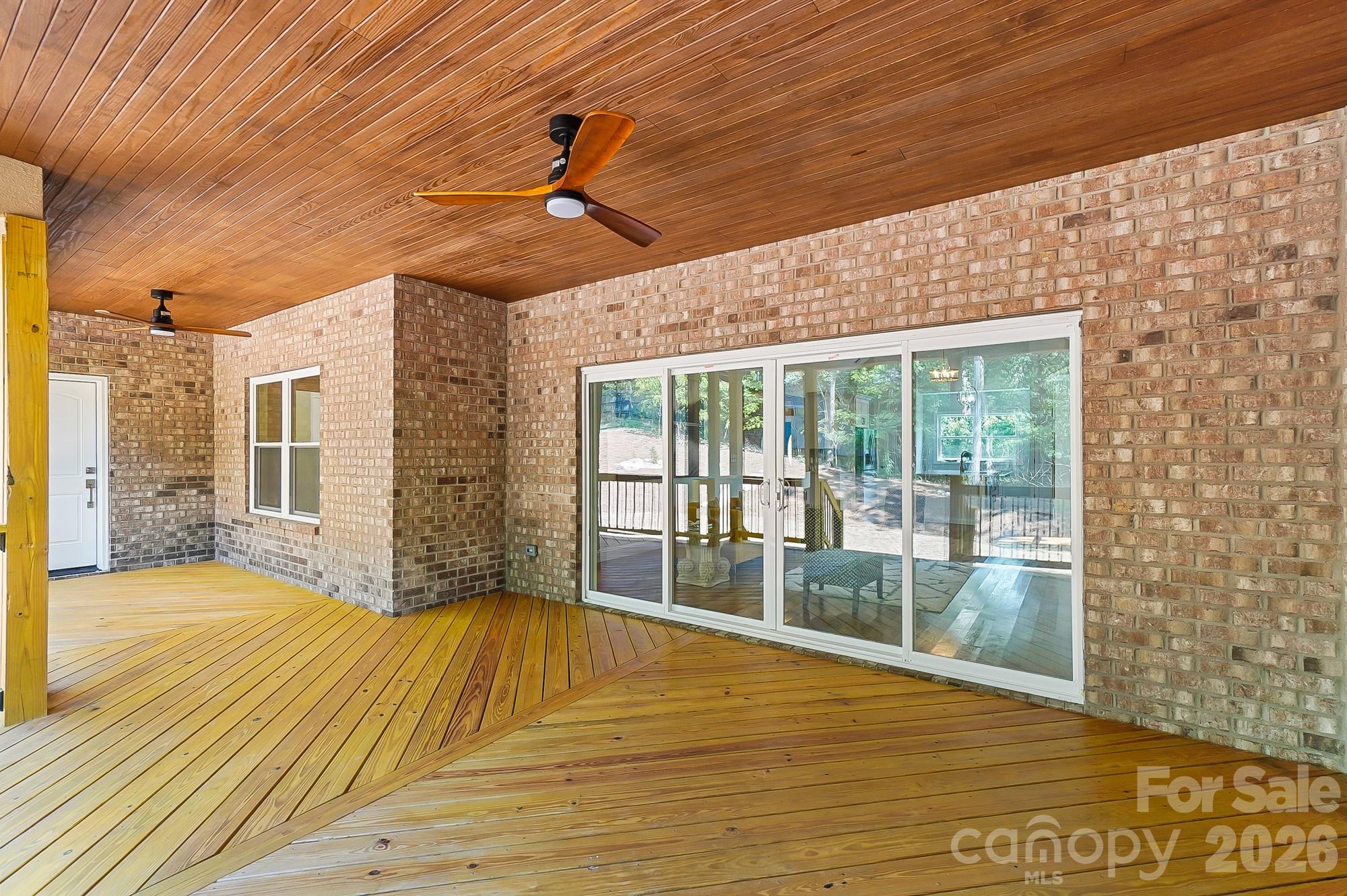 467 COUNTRYWOOD Place SE — Concord