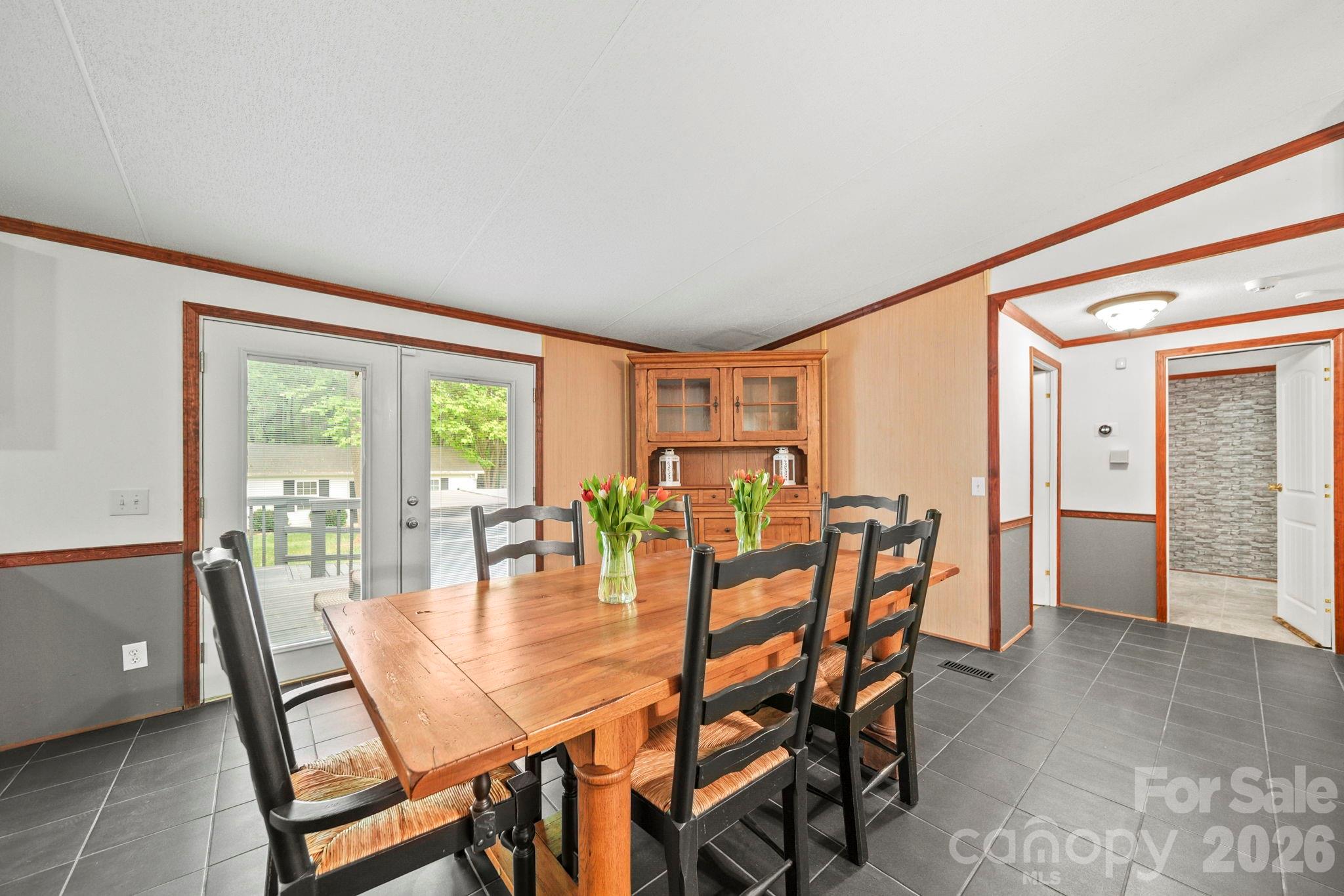 417 Old Tulip Farm Road — Salisbury