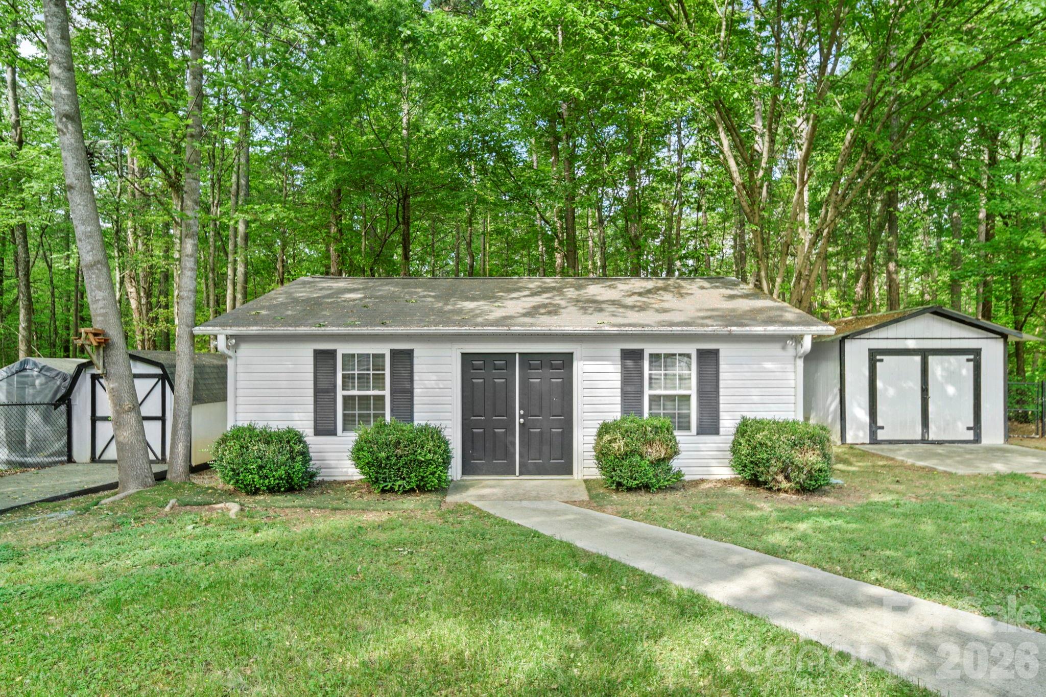 417 Old Tulip Farm Road — Salisbury