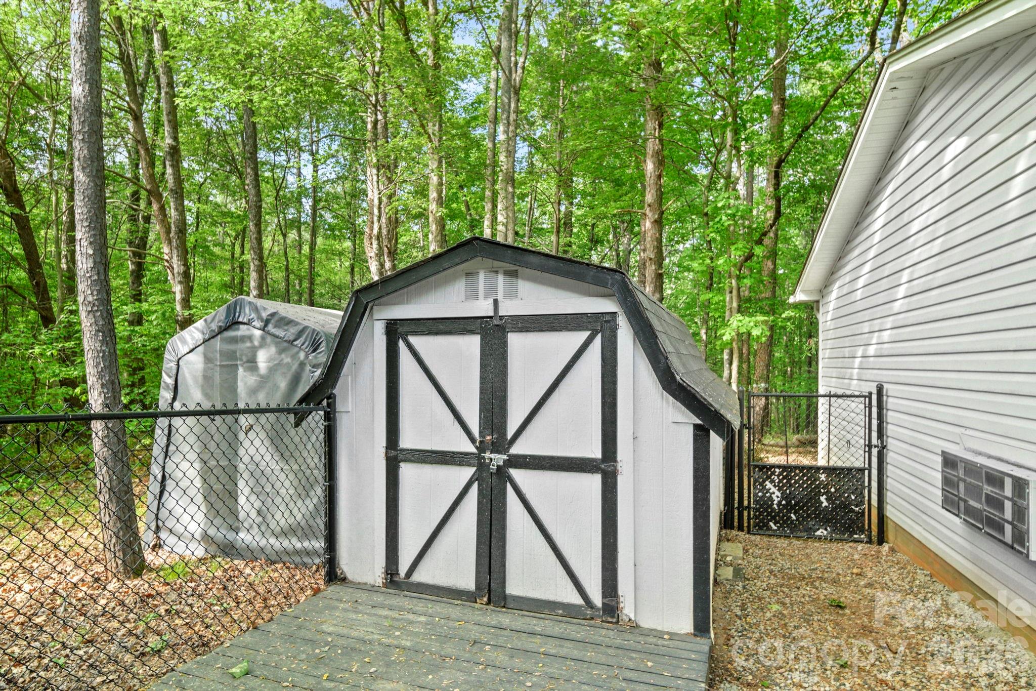 417 Old Tulip Farm Road — Salisbury