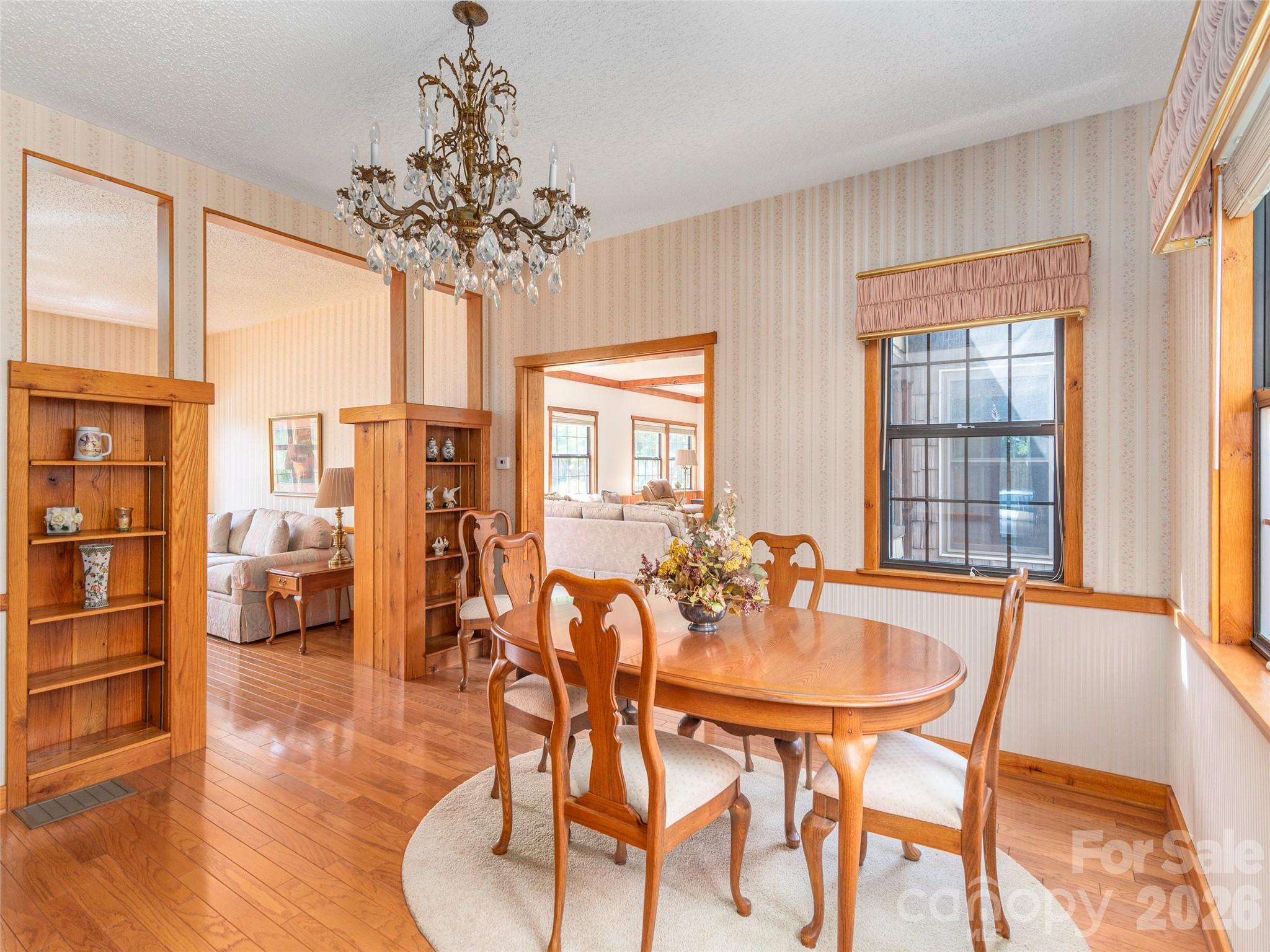 169 N Serpentine Avenue — Hot Springs