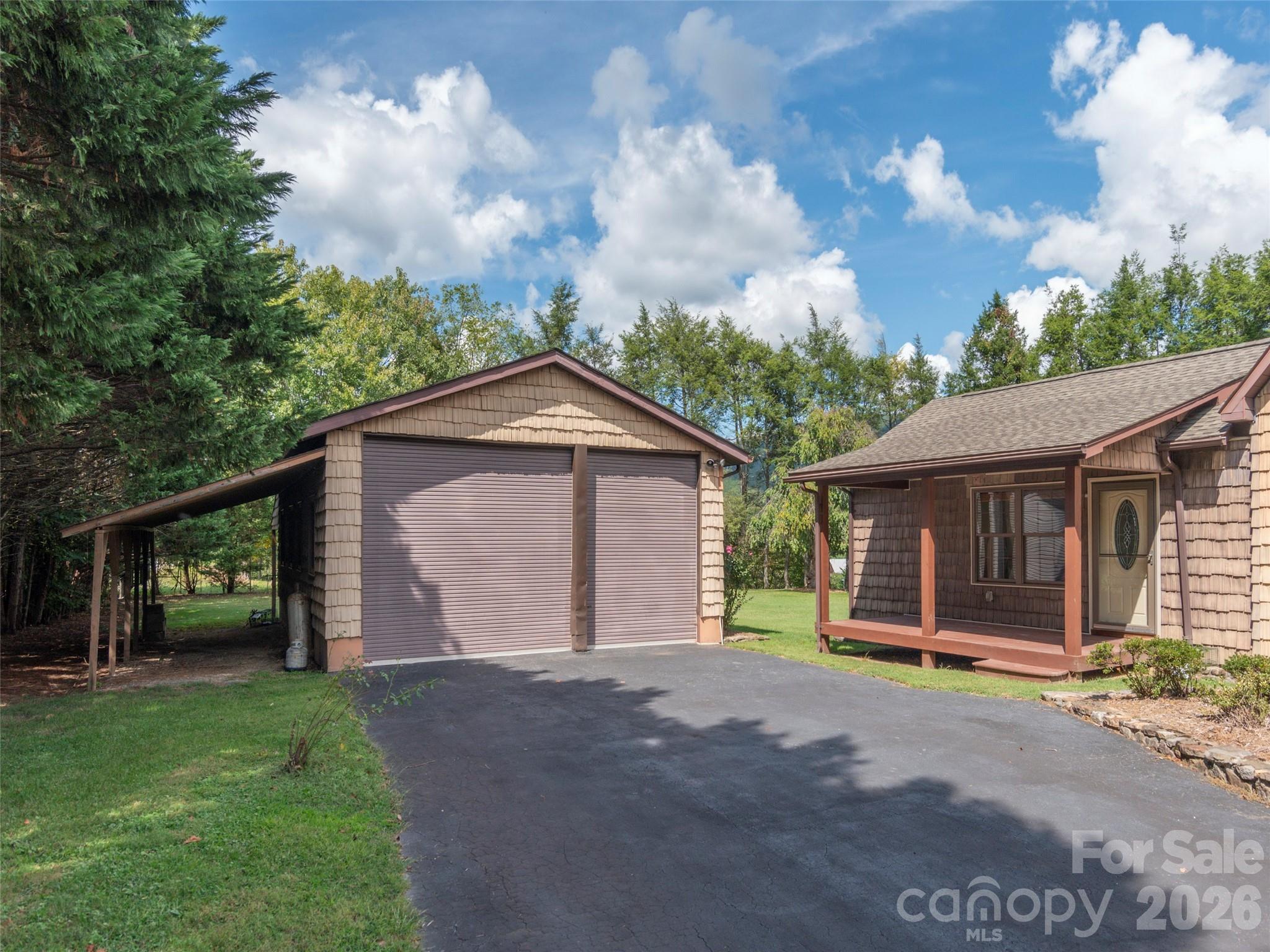 169 N Serpentine Avenue — Hot Springs