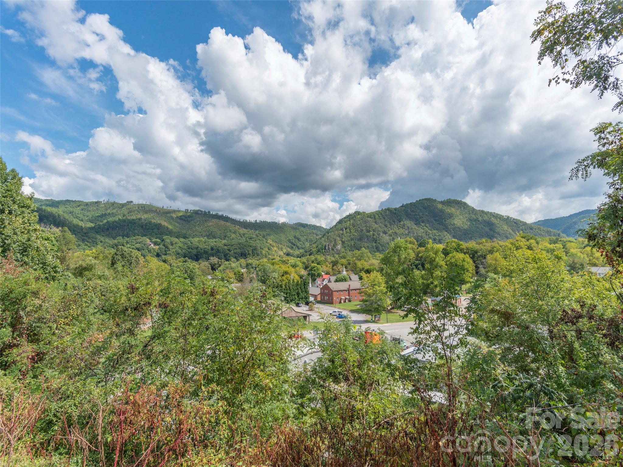 169 N Serpentine Avenue — Hot Springs
