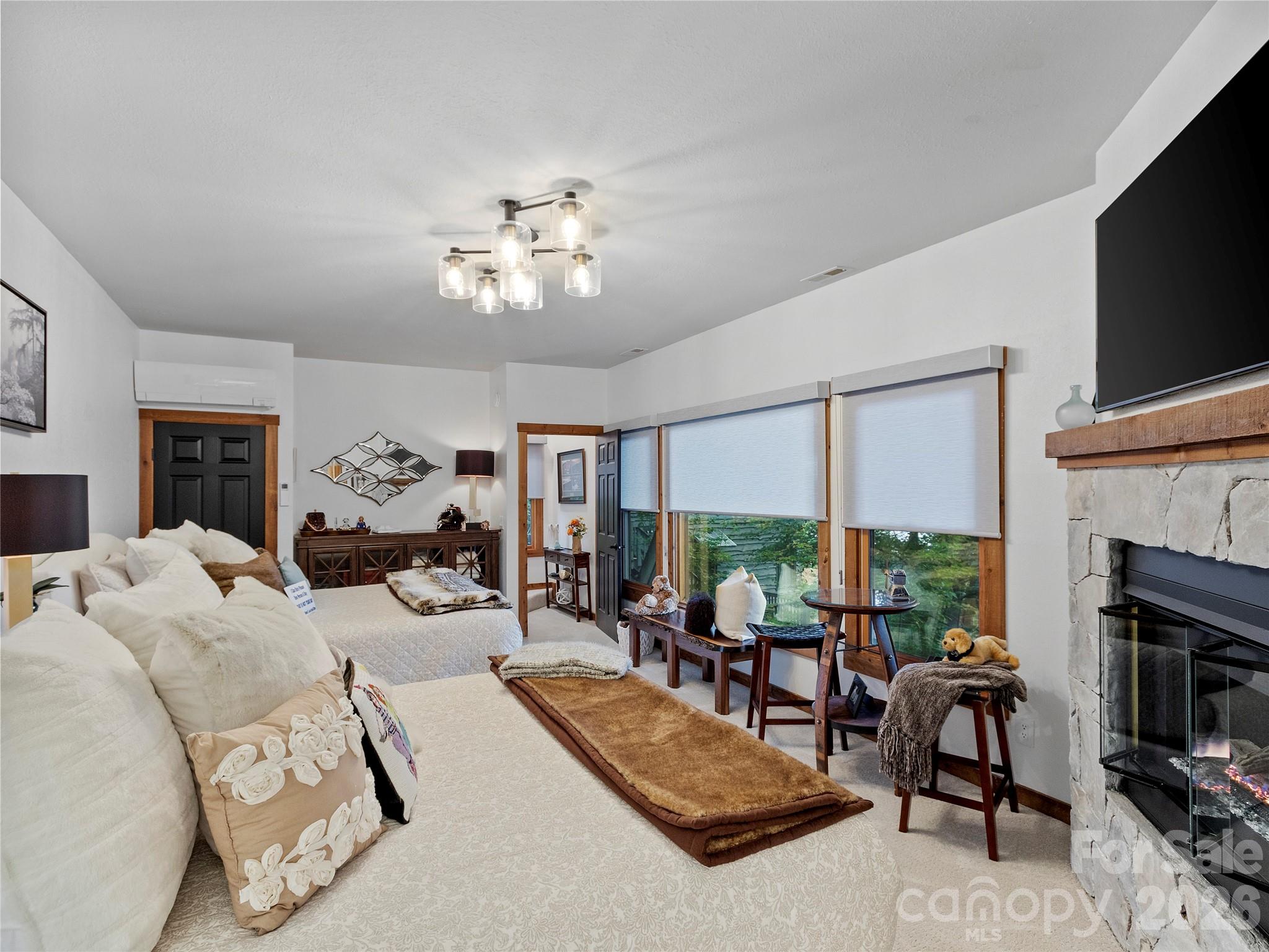 135 Club House Drive #5A — Burnsville