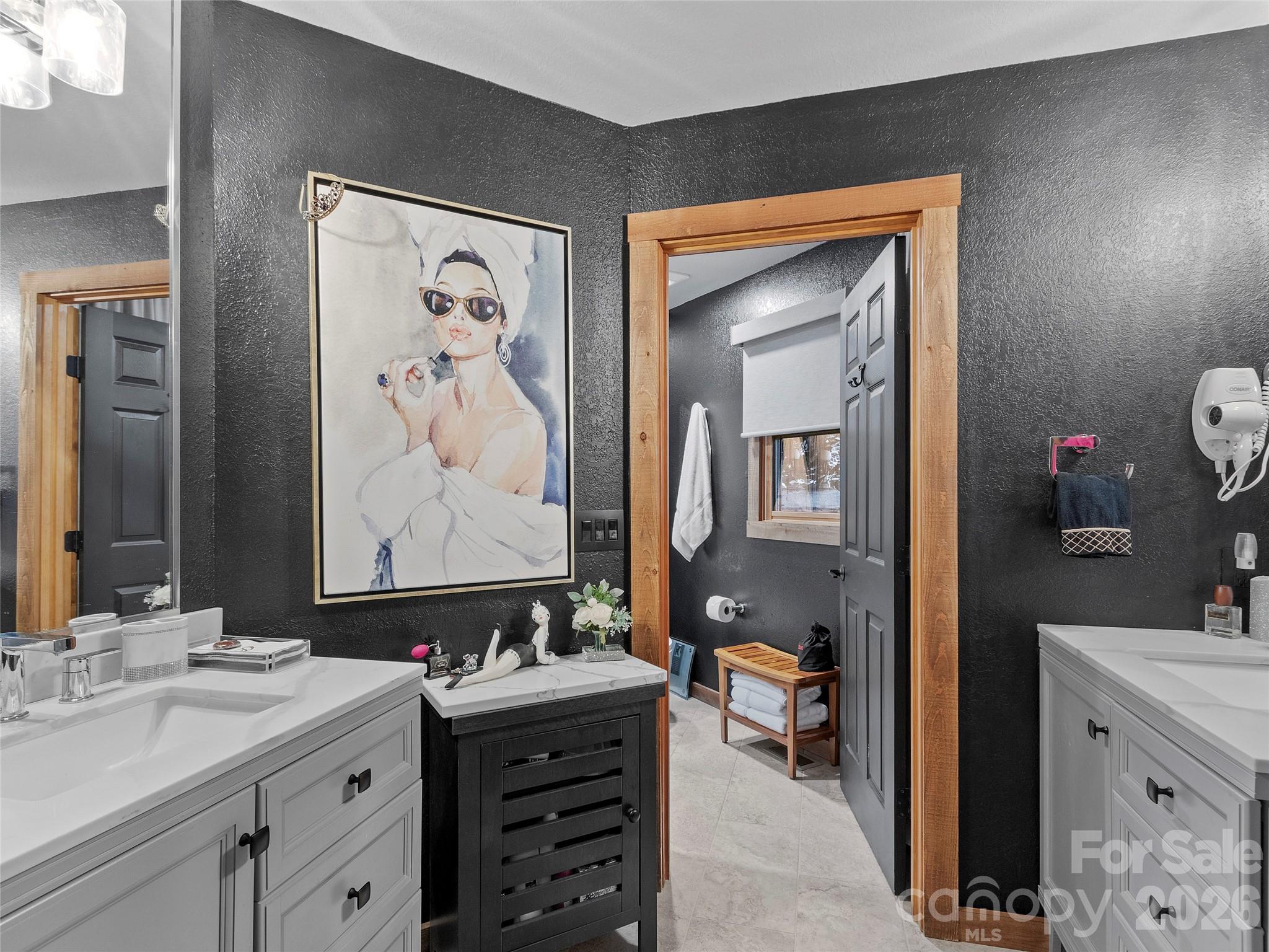 135 Club House Drive #5A — Burnsville