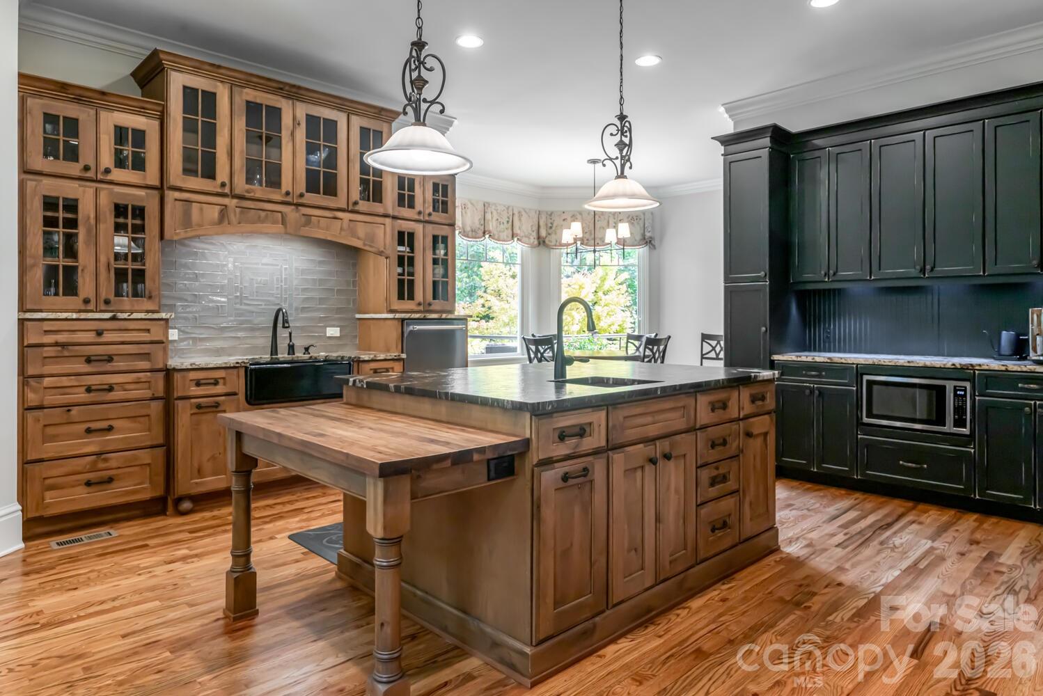 104 Mossridge Court — Flat Rock