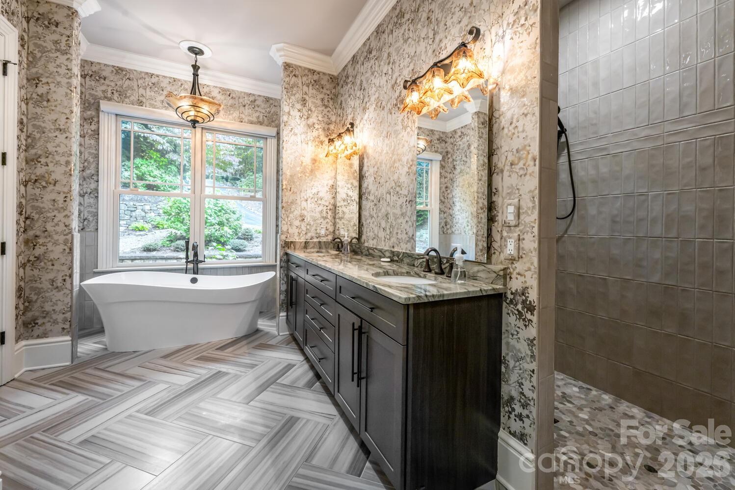 104 Mossridge Court — Flat Rock