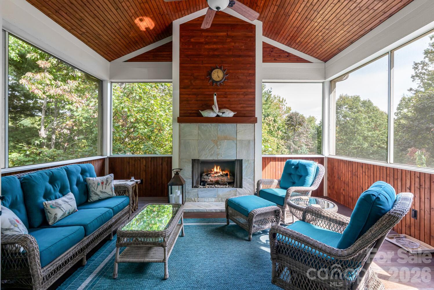 104 Mossridge Court — Flat Rock