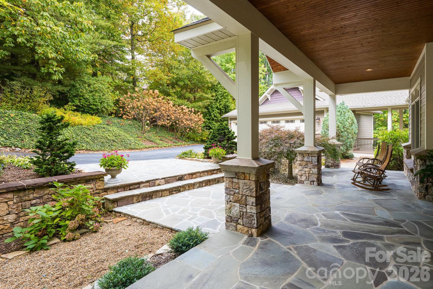 104 Mossridge Court — Flat Rock
