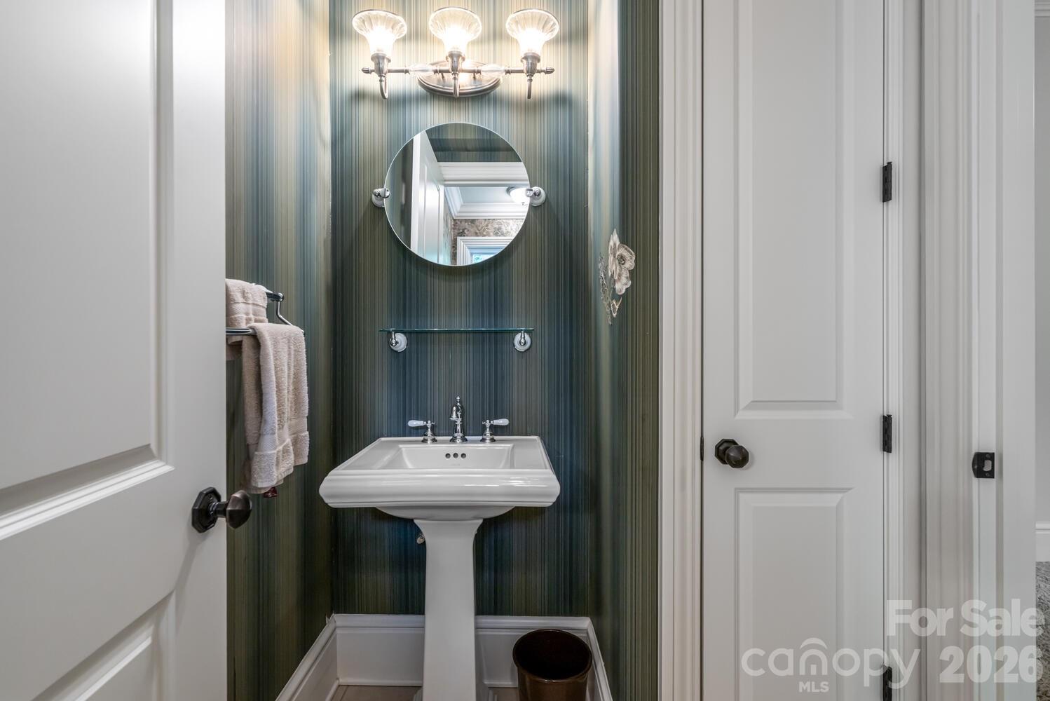104 Mossridge Court — Flat Rock