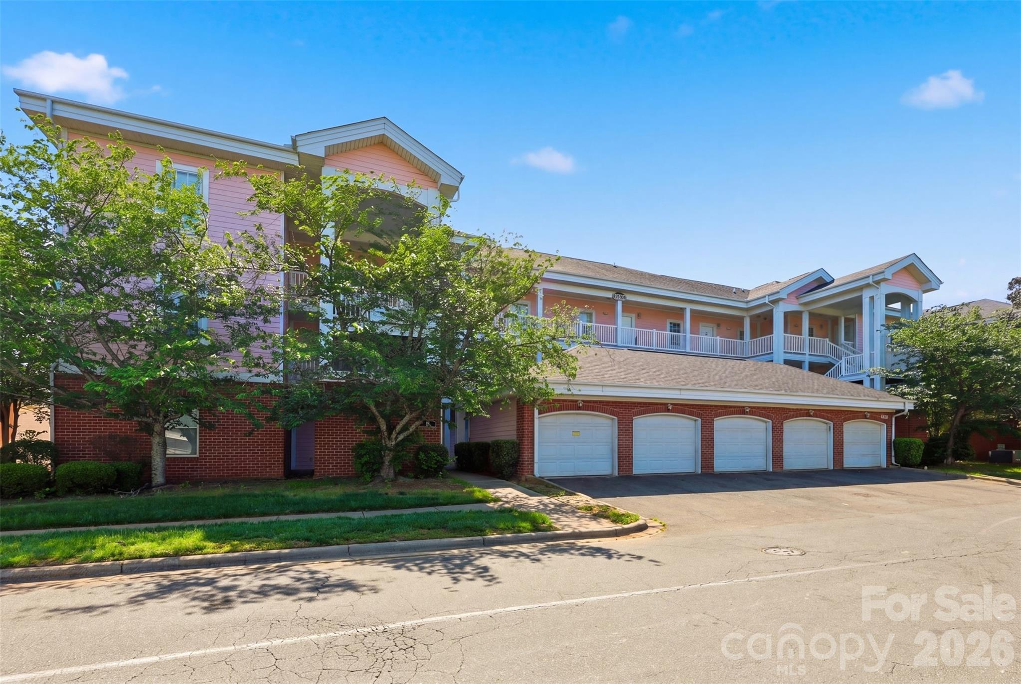 9054 Meadow Vista Road — Charlotte