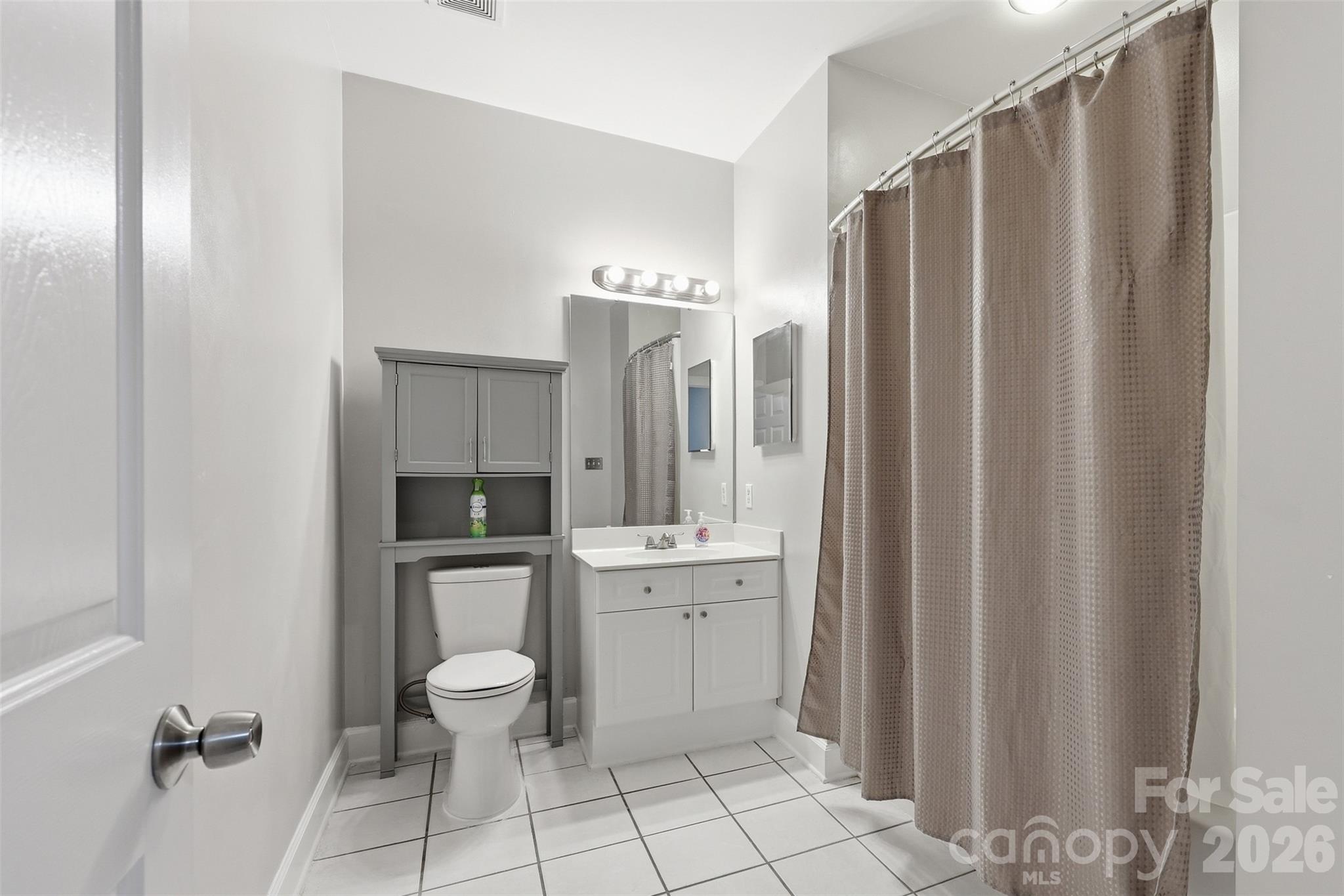 9054 Meadow Vista Road — Charlotte