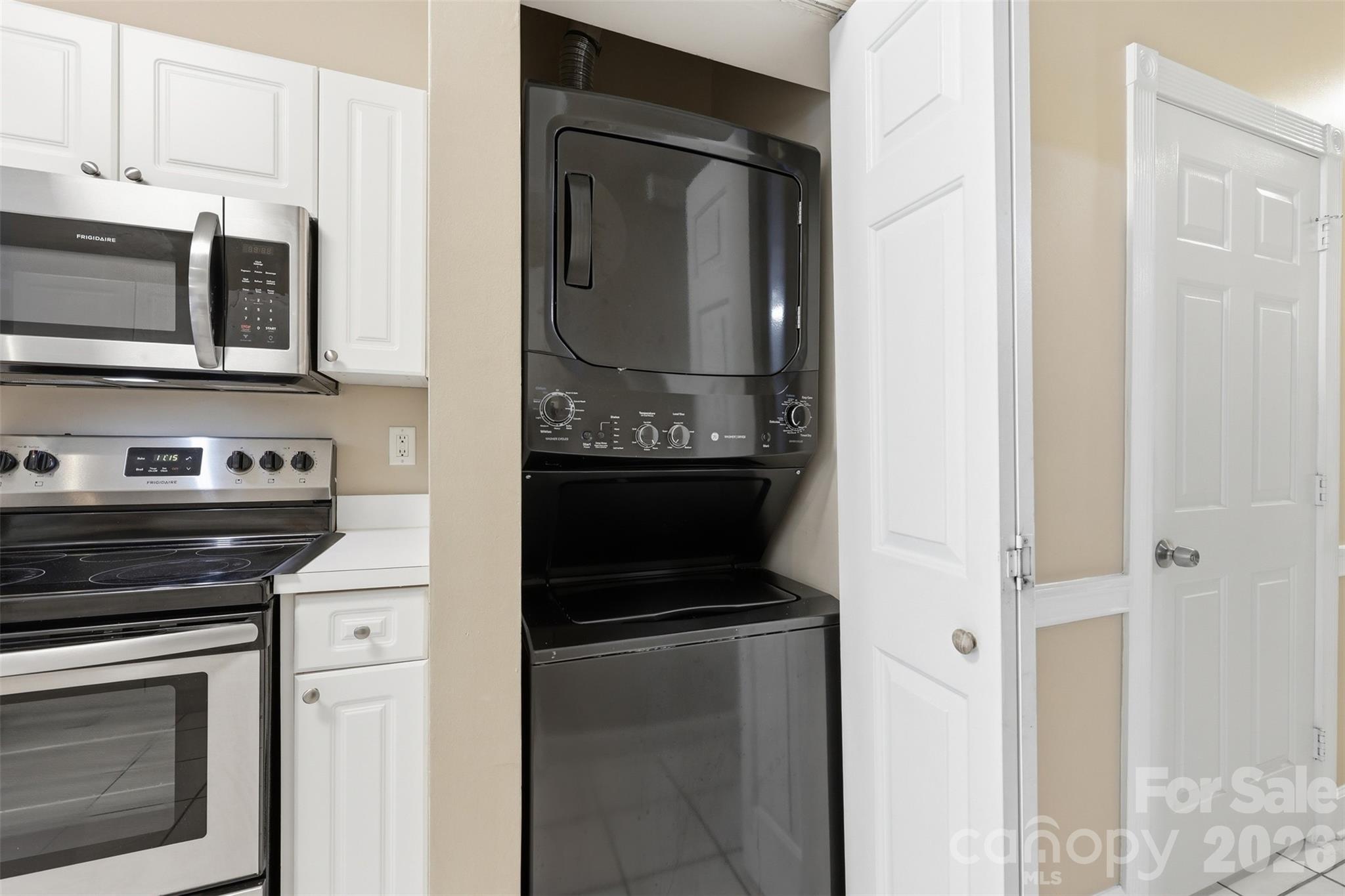 9054 Meadow Vista Road — Charlotte