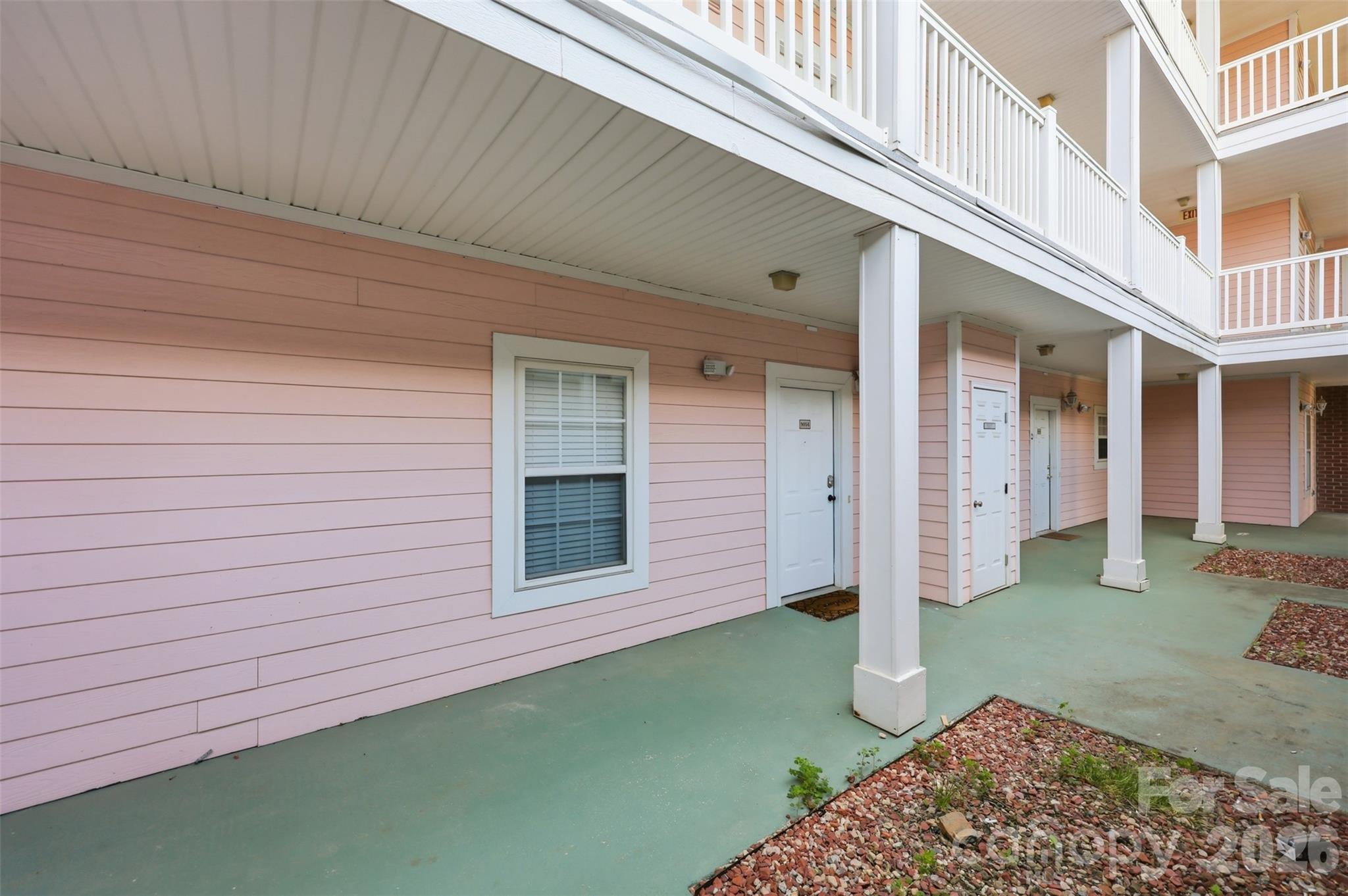 9054 Meadow Vista Road — Charlotte