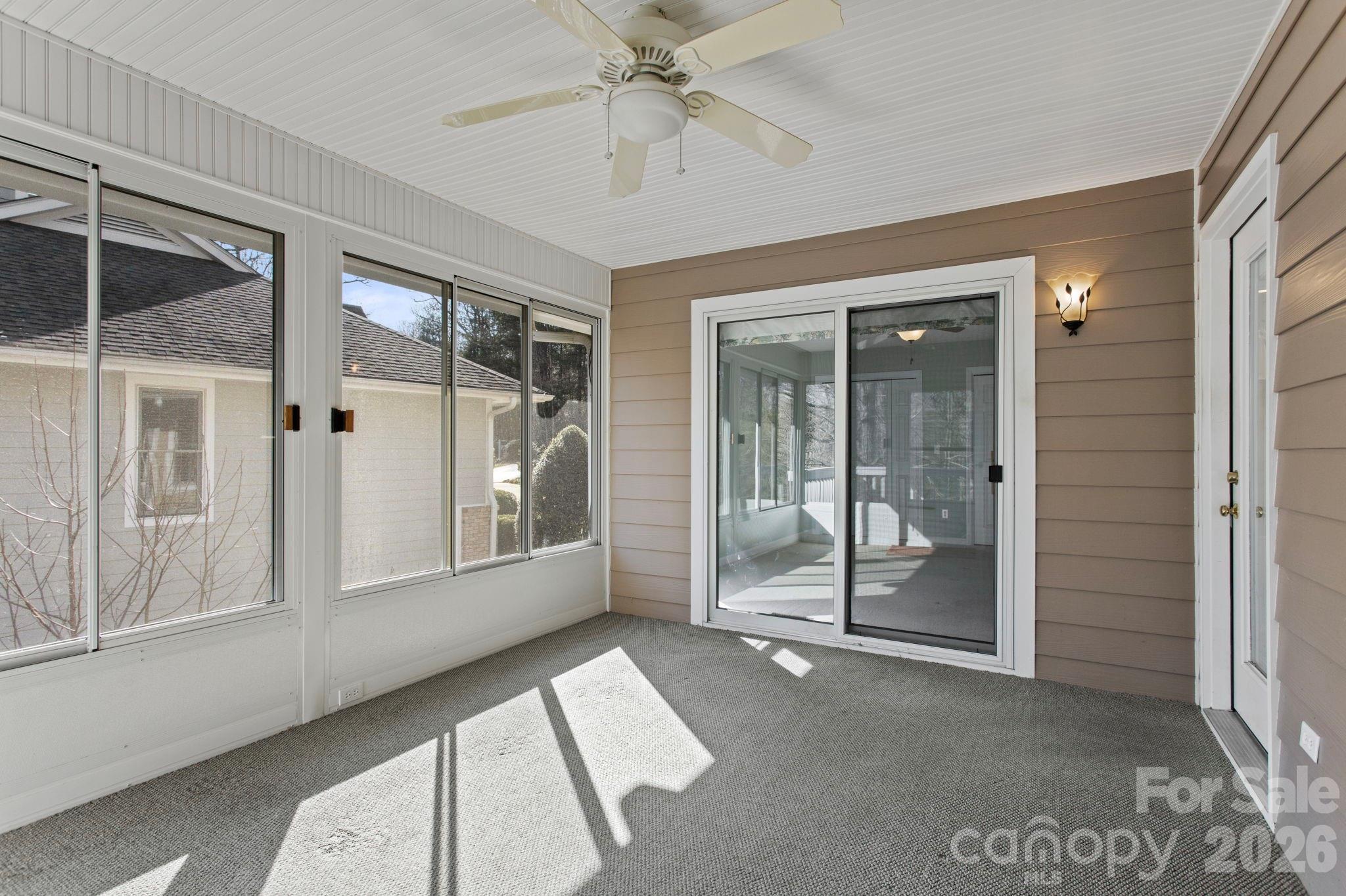 514 Cobblestone Lane — Flat Rock