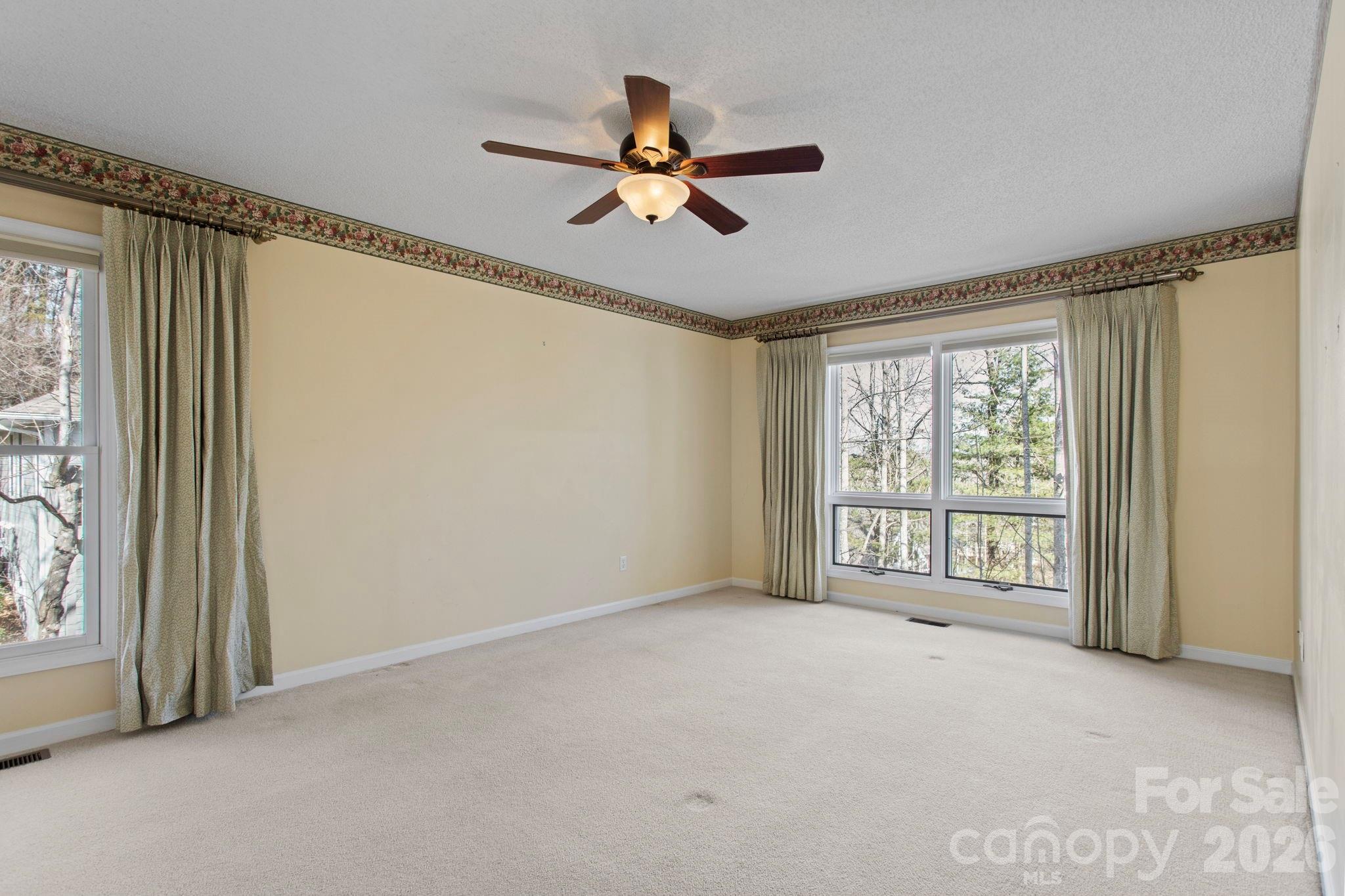 514 Cobblestone Lane — Flat Rock