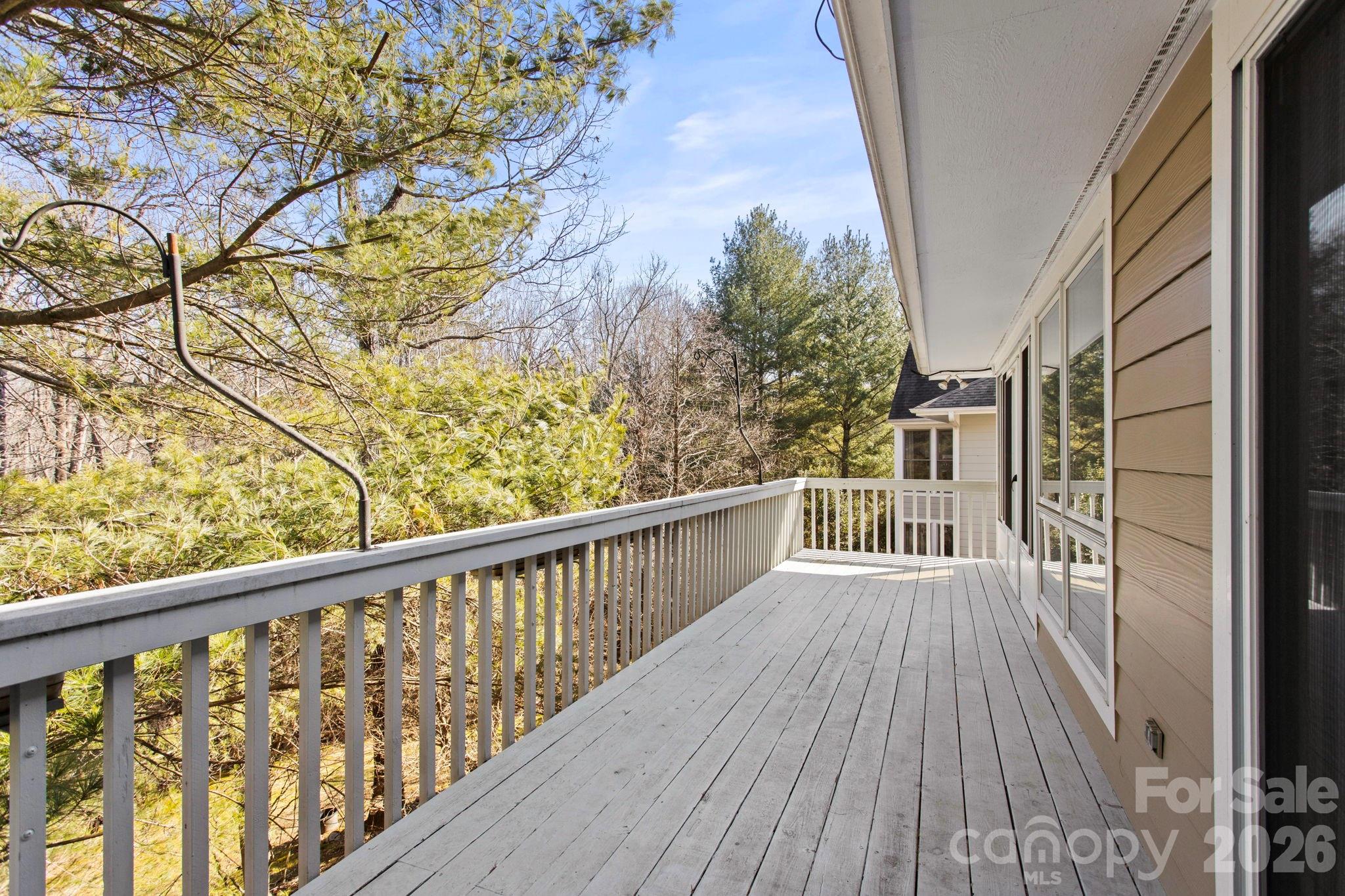 514 Cobblestone Lane — Flat Rock