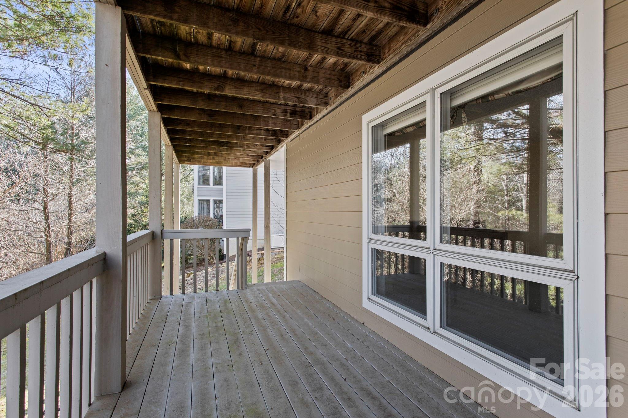 514 Cobblestone Lane — Flat Rock