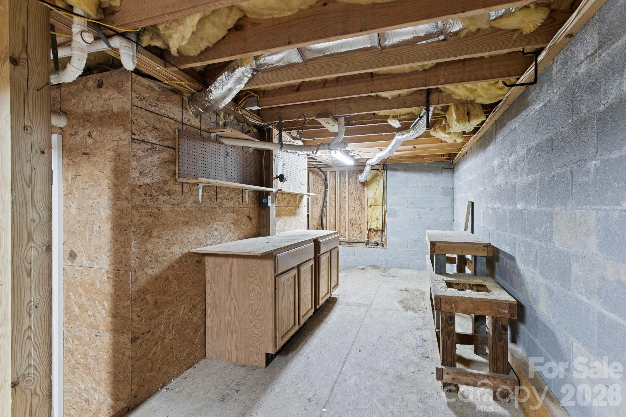 514 Cobblestone Lane — Flat Rock