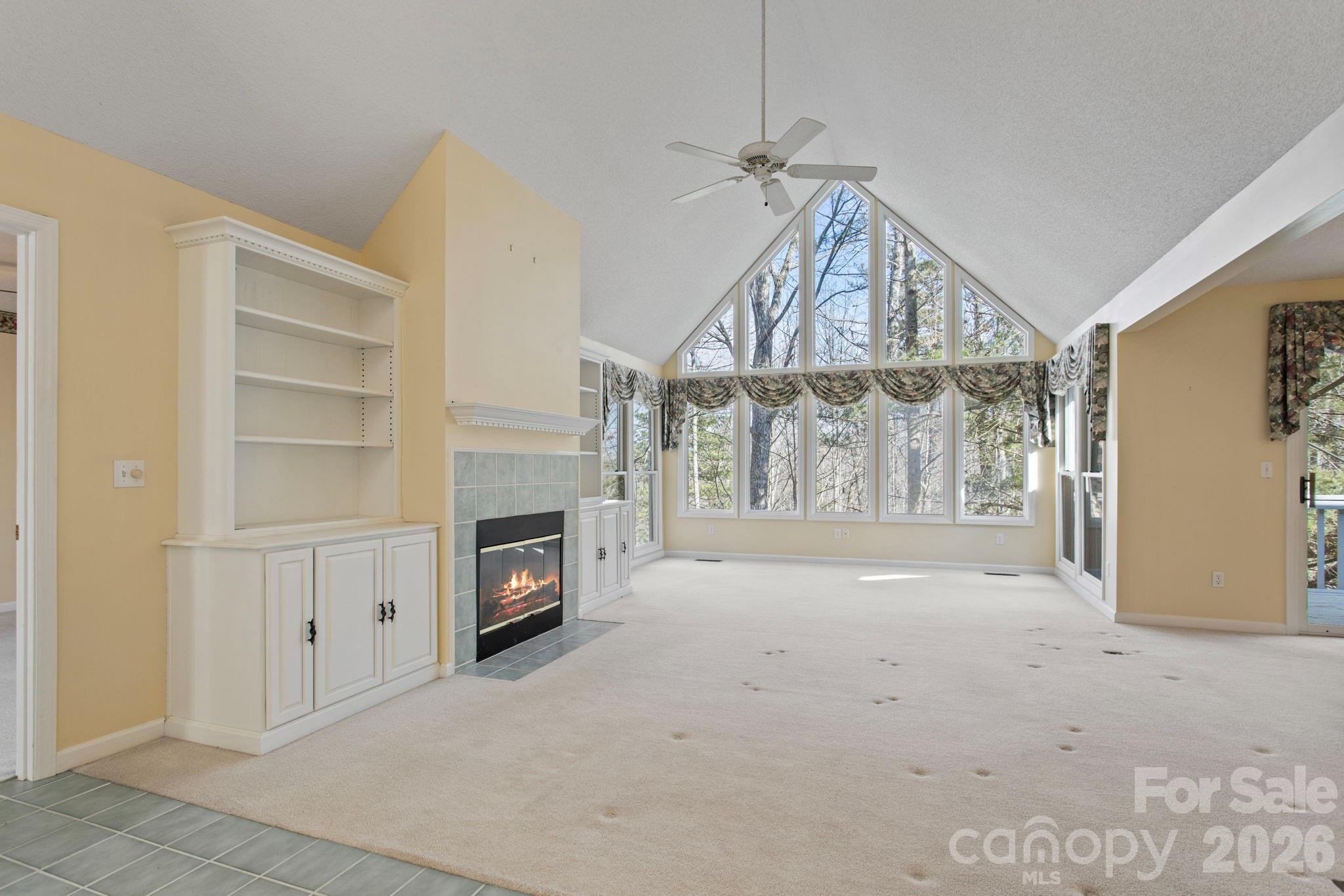 514 Cobblestone Lane — Flat Rock