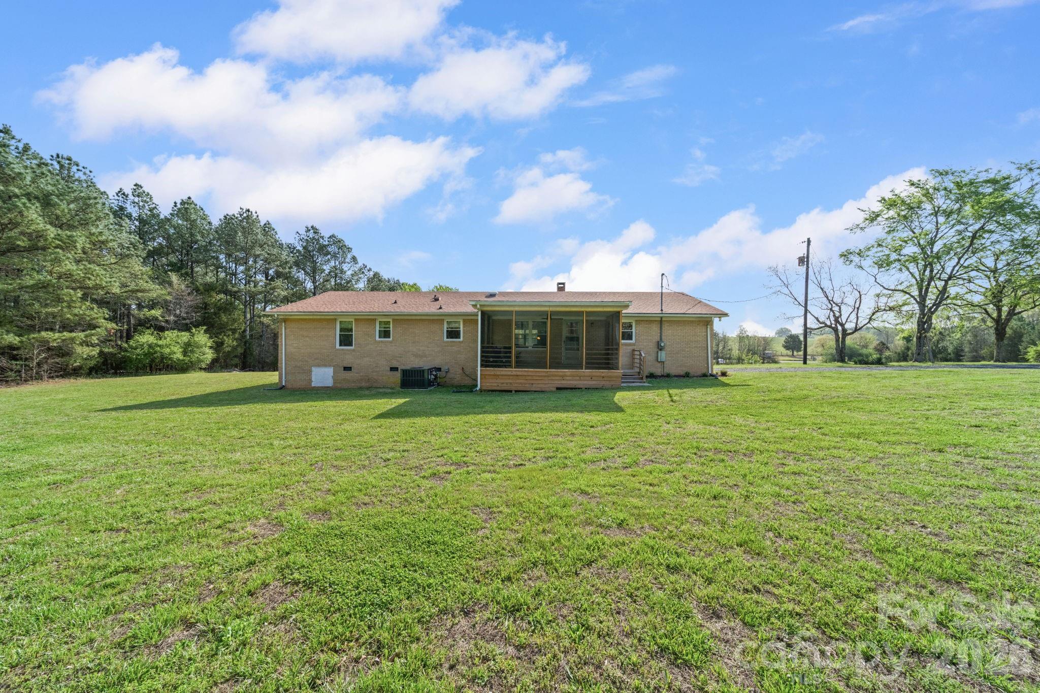 12227 NC 138 Highway — Norwood