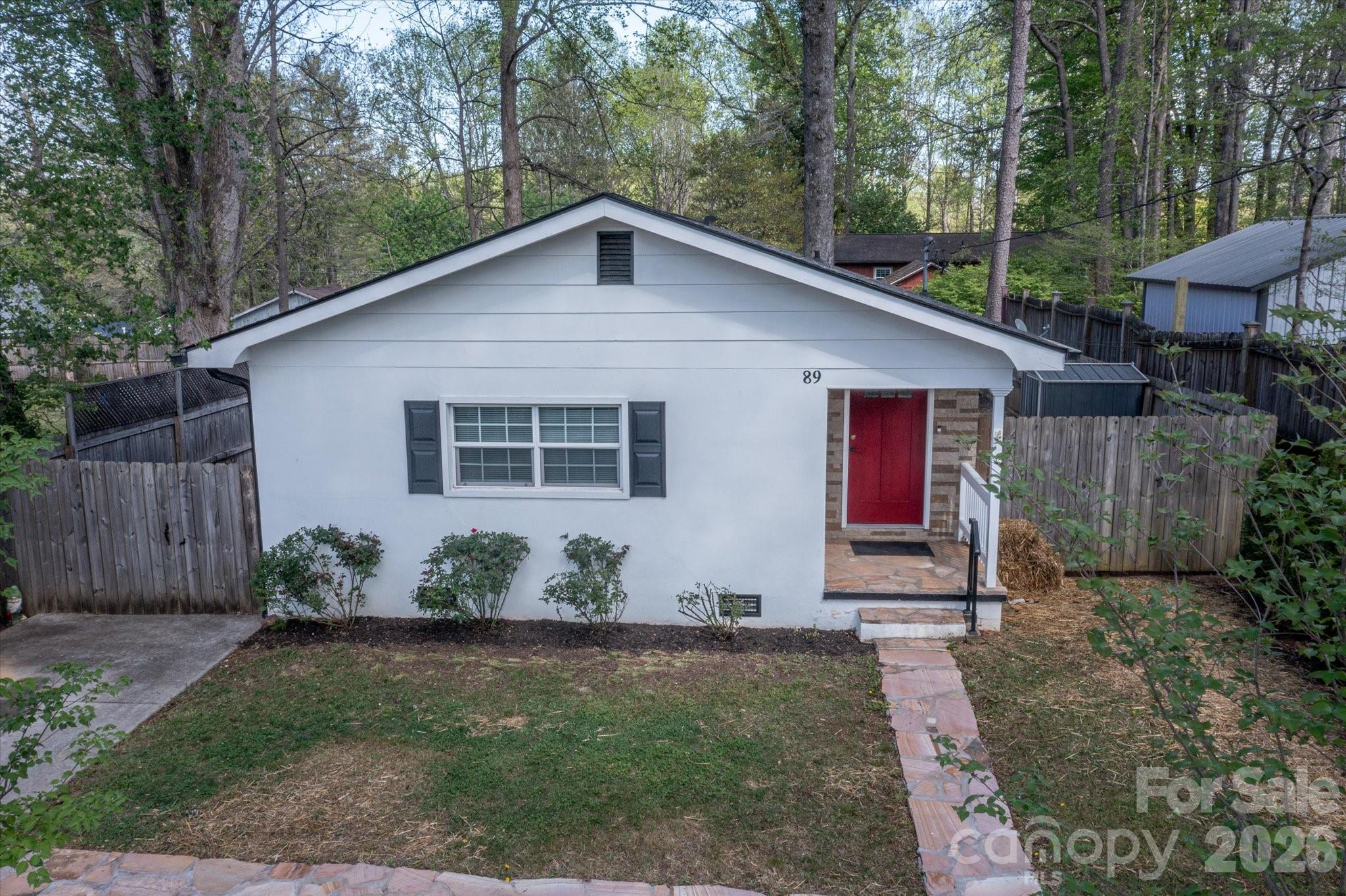 89 Carolina Avenue — Brevard