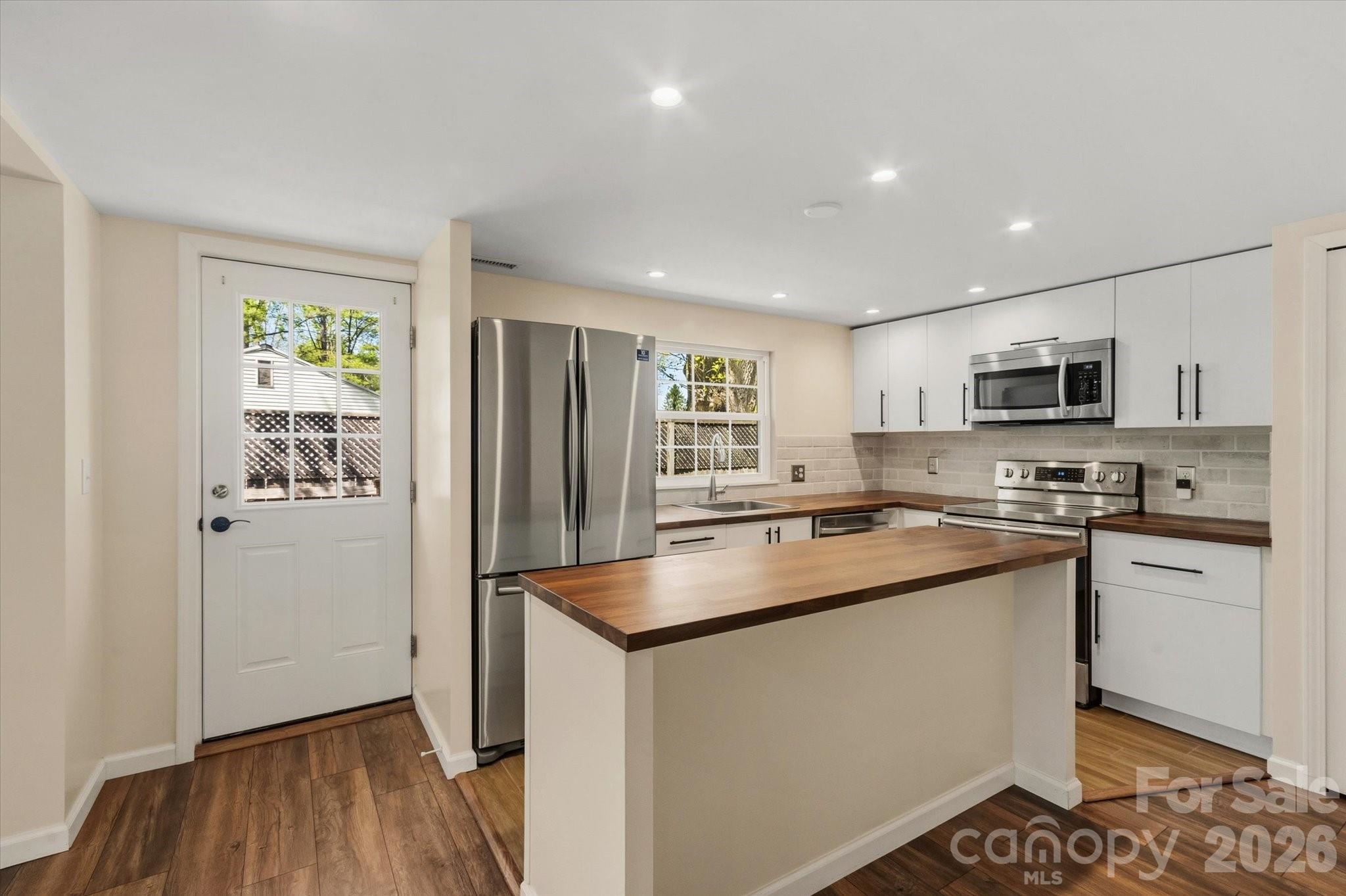 89 Carolina Avenue — Brevard