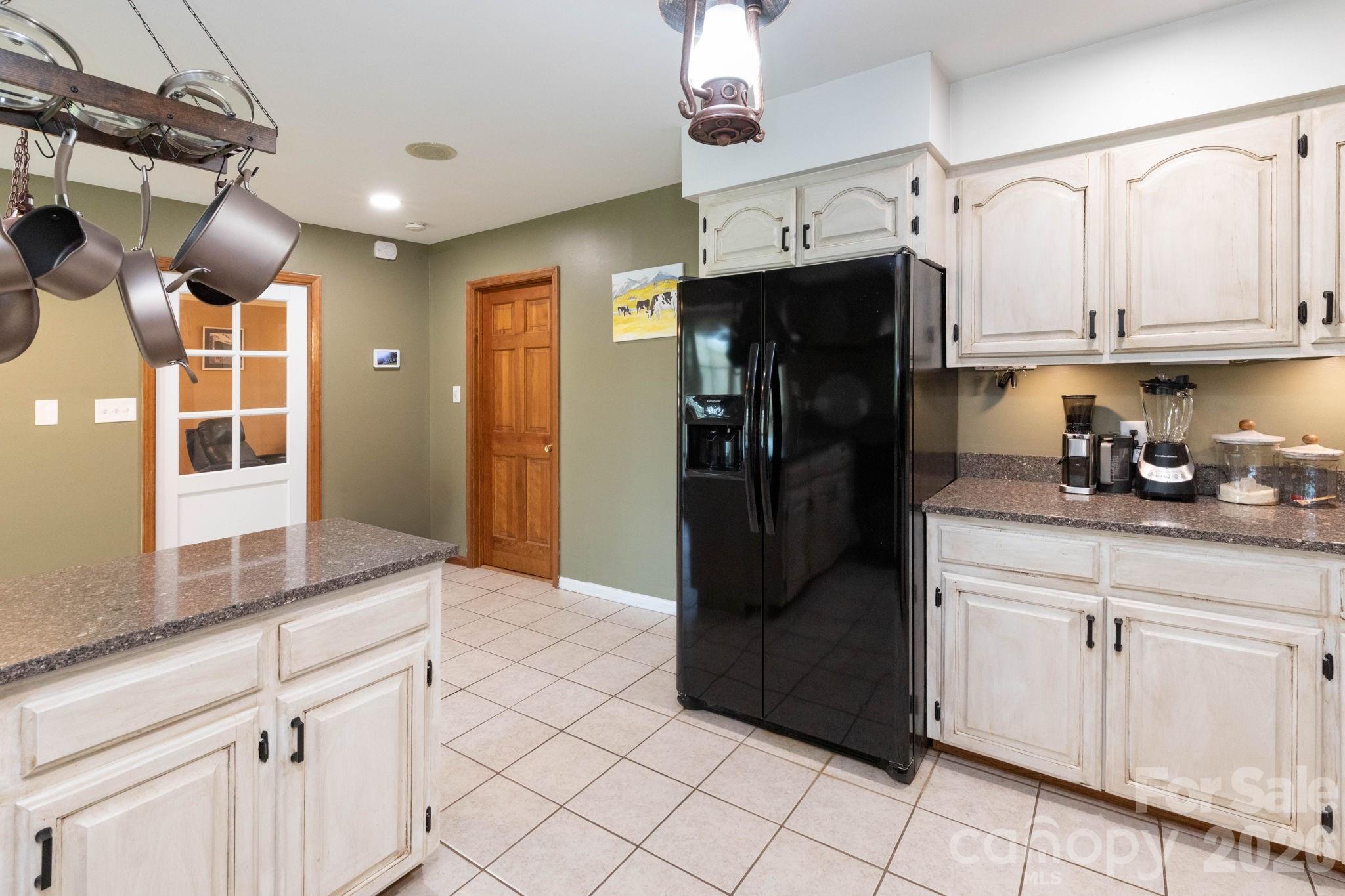 121 Churchill Downs Drive — Fairview