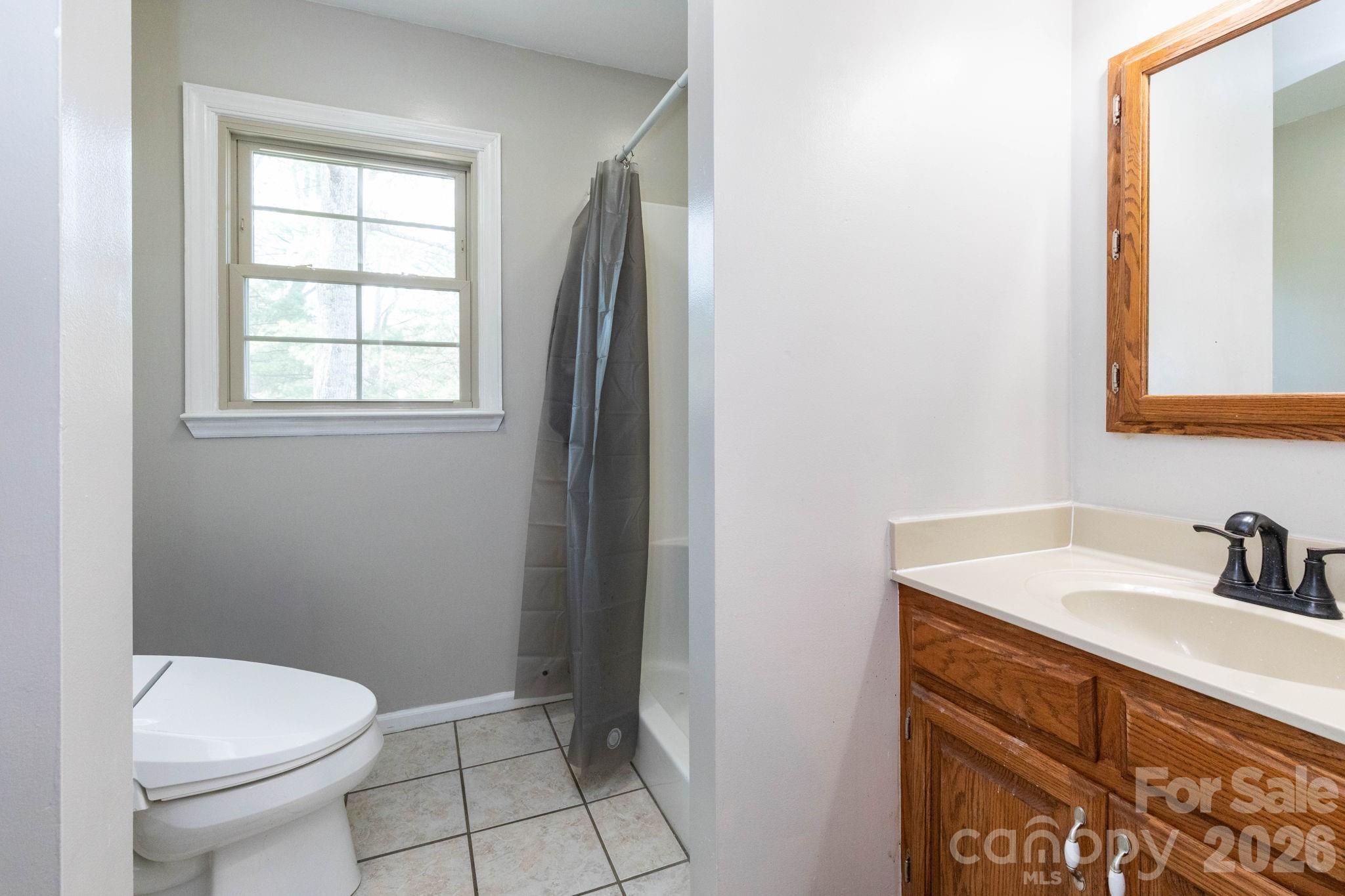 121 Churchill Downs Drive — Fairview