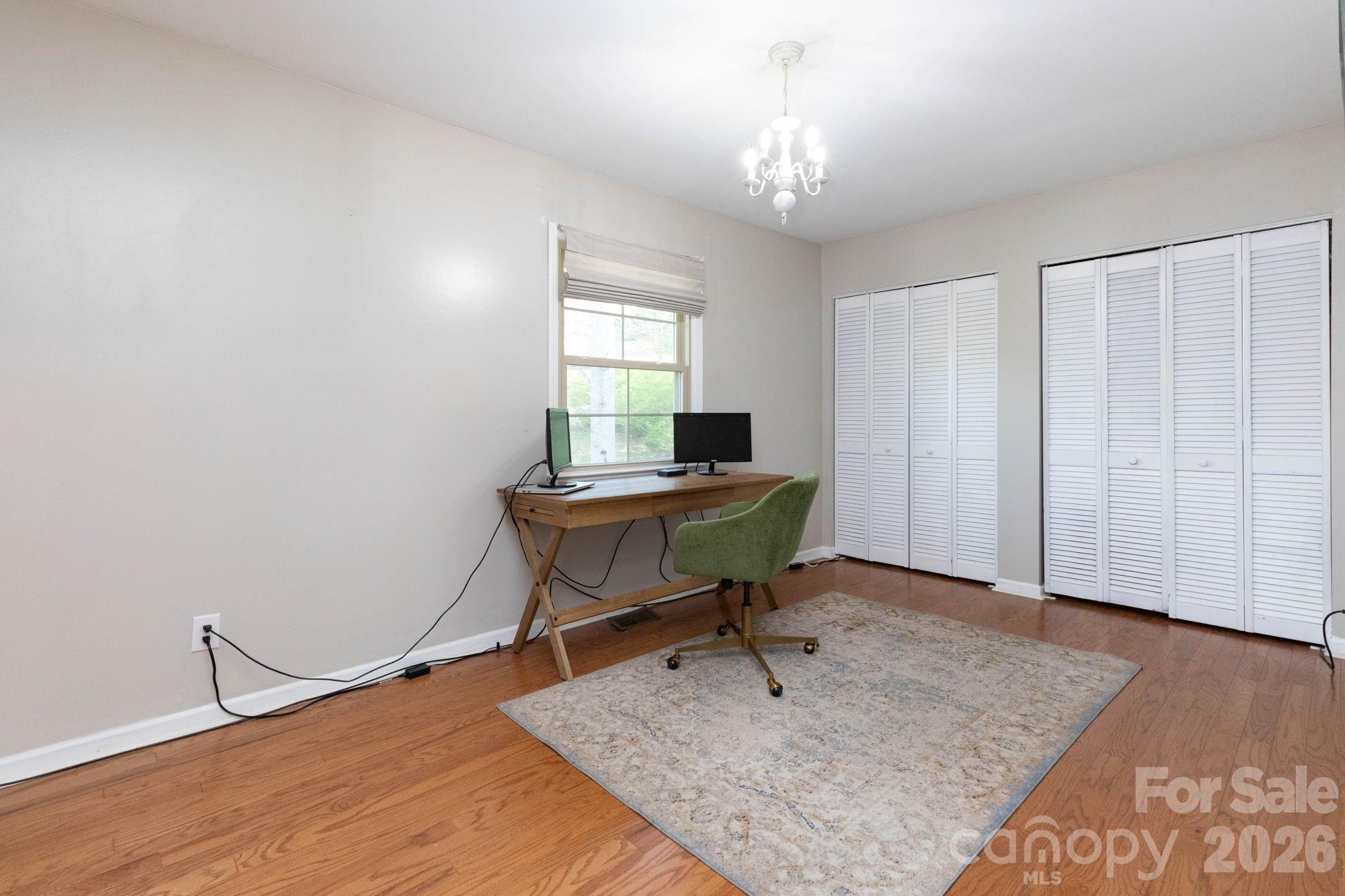 121 Churchill Downs Drive — Fairview