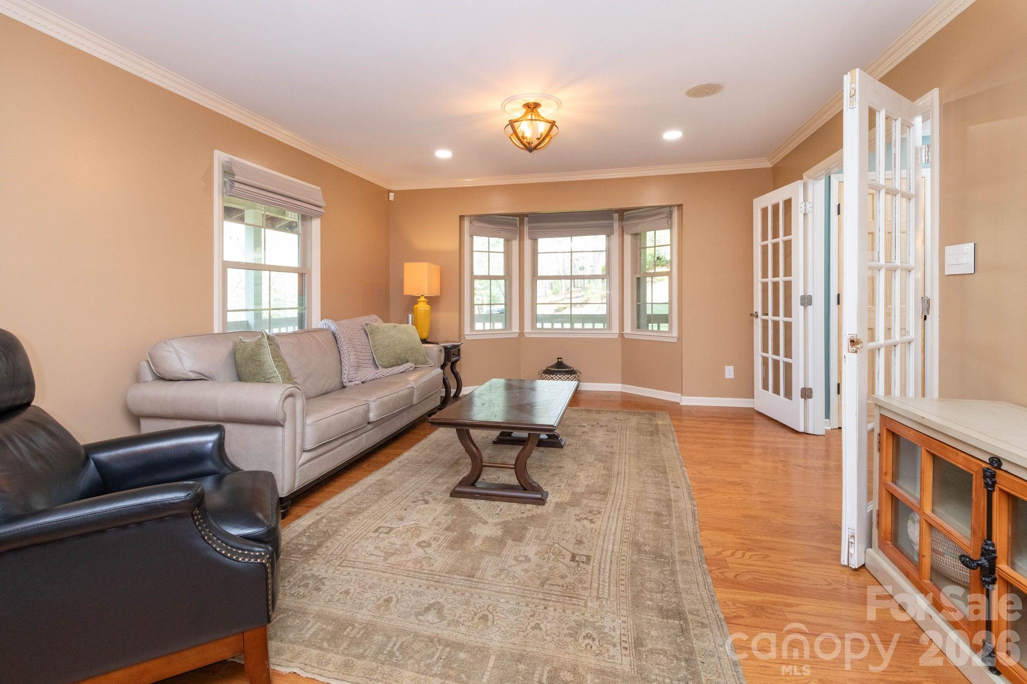 121 Churchill Downs Drive — Fairview