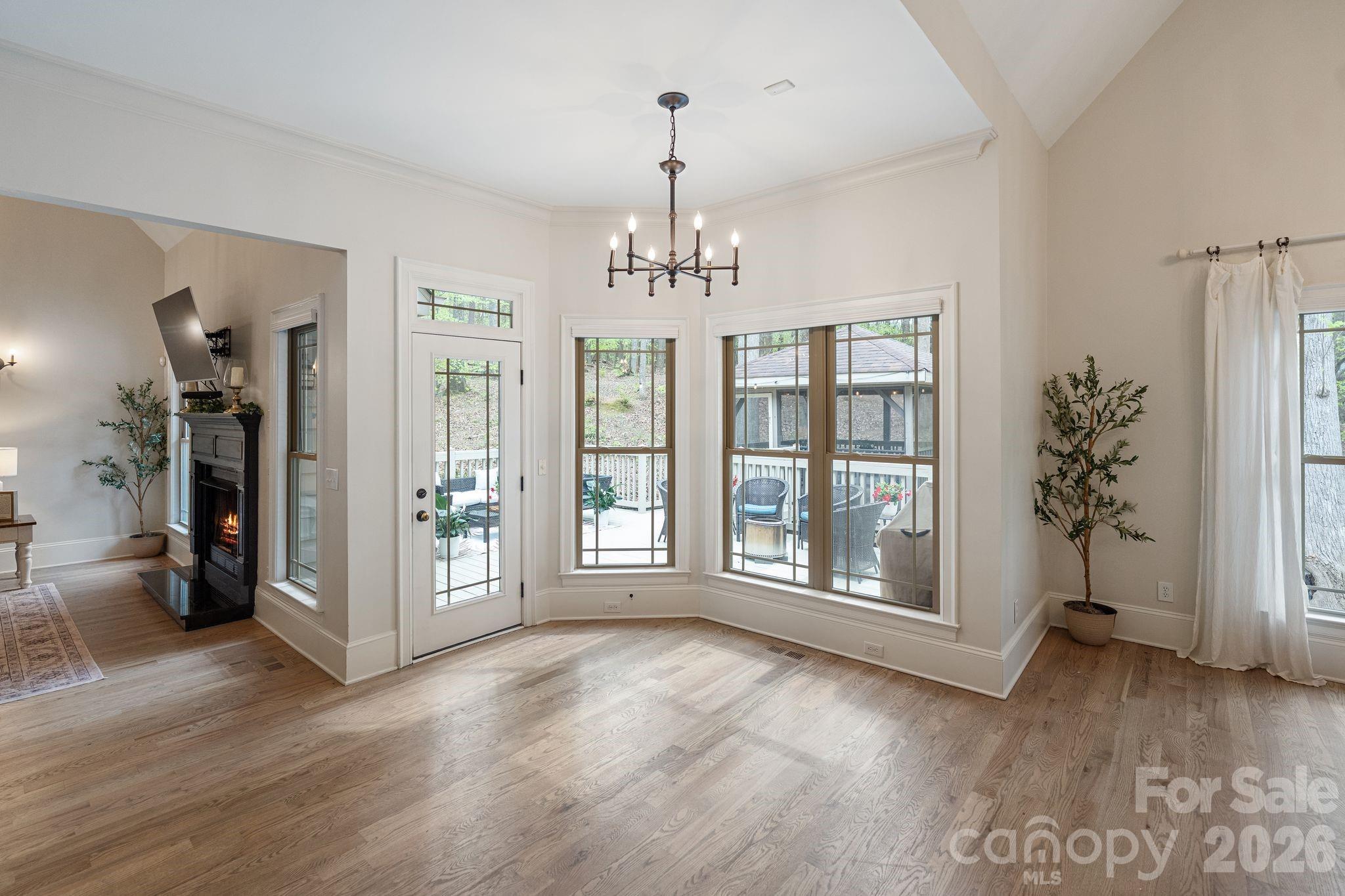 109 Hawksnest Lane — Mooresville