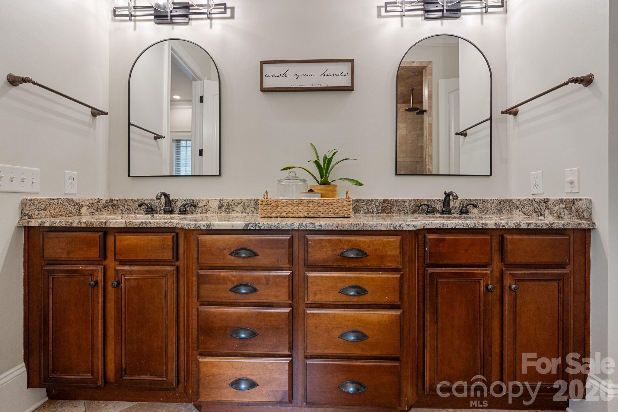 109 Hawksnest Lane — Mooresville