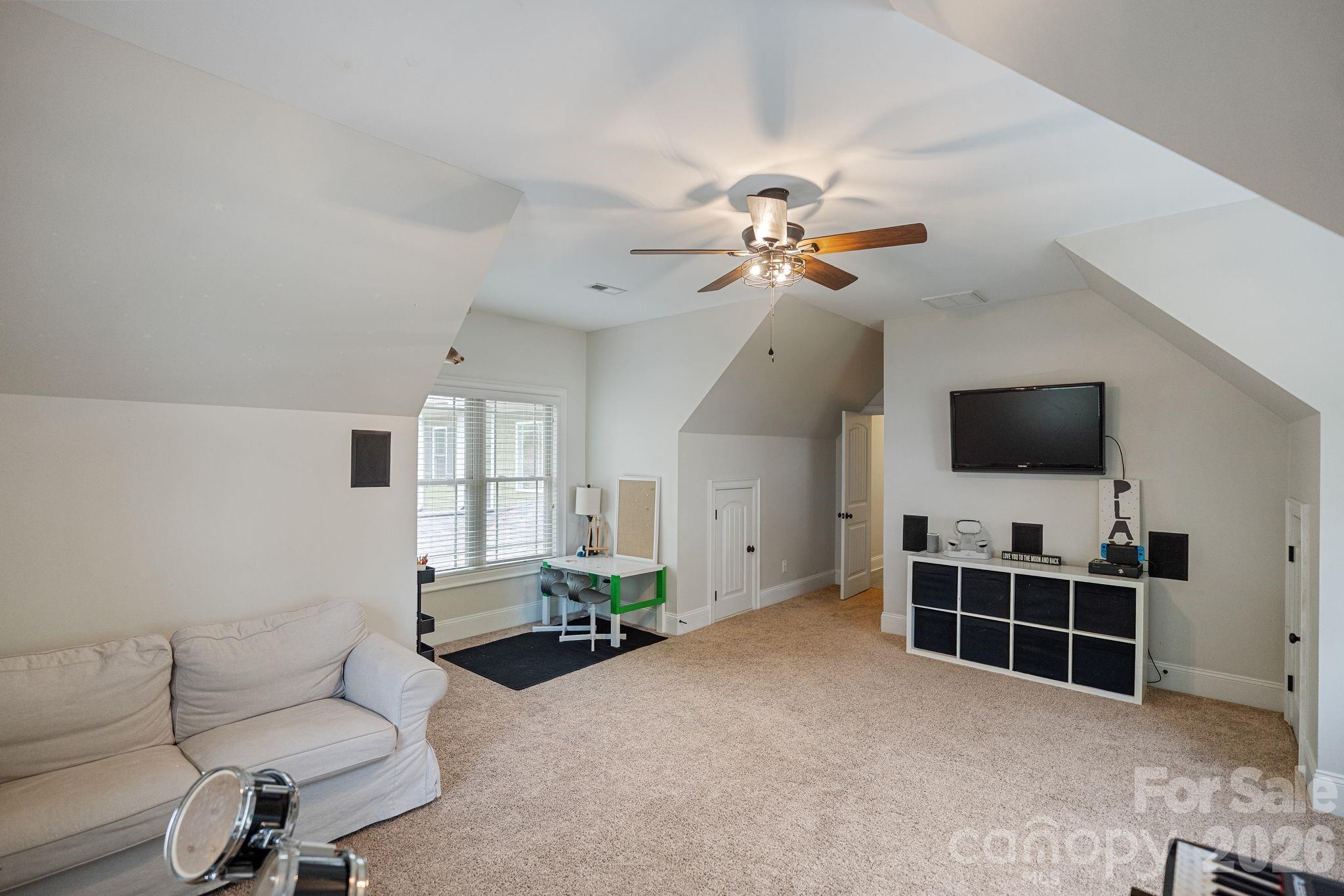 109 Hawksnest Lane — Mooresville