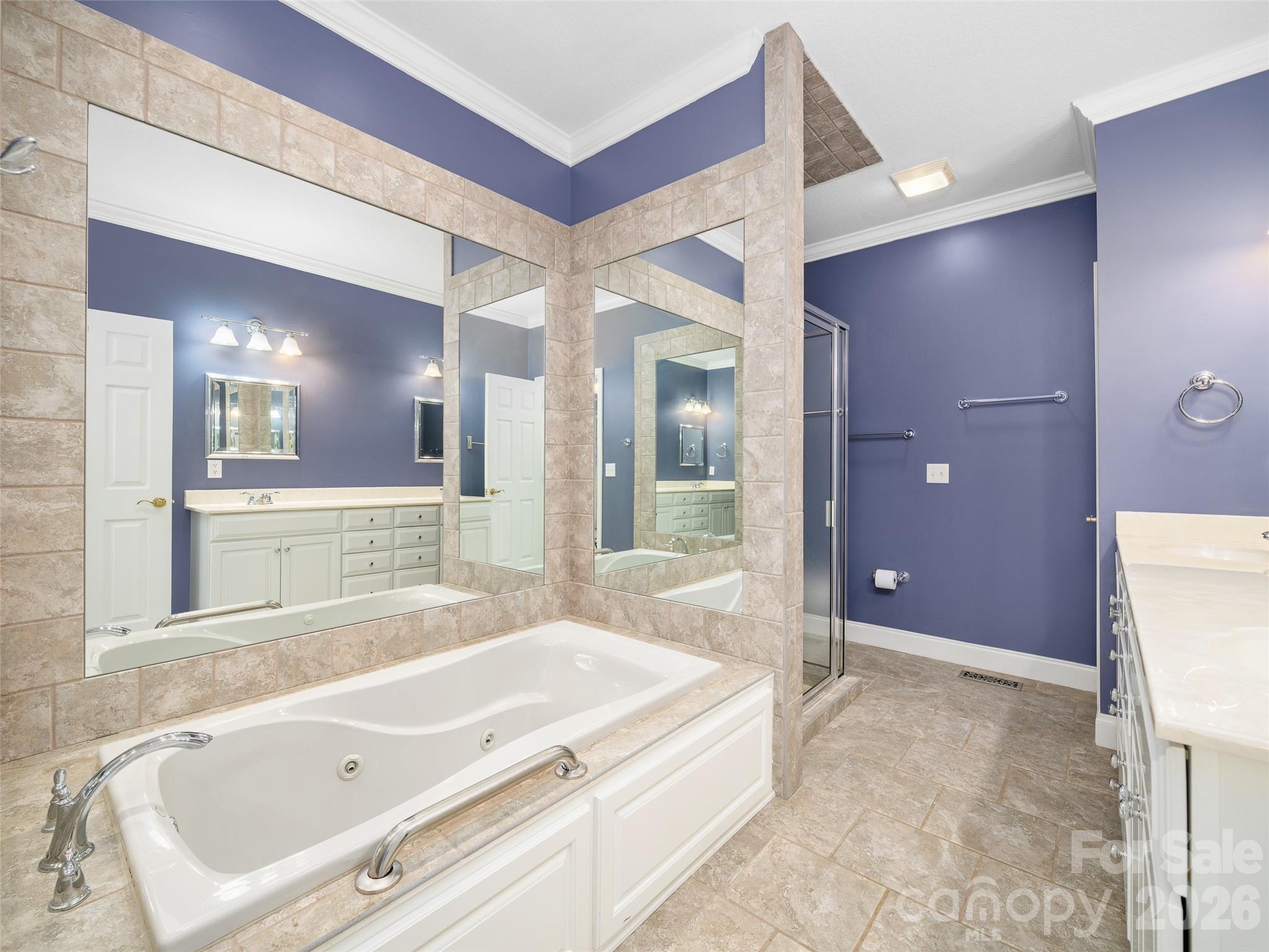 25 Ashefield Court — Hendersonville