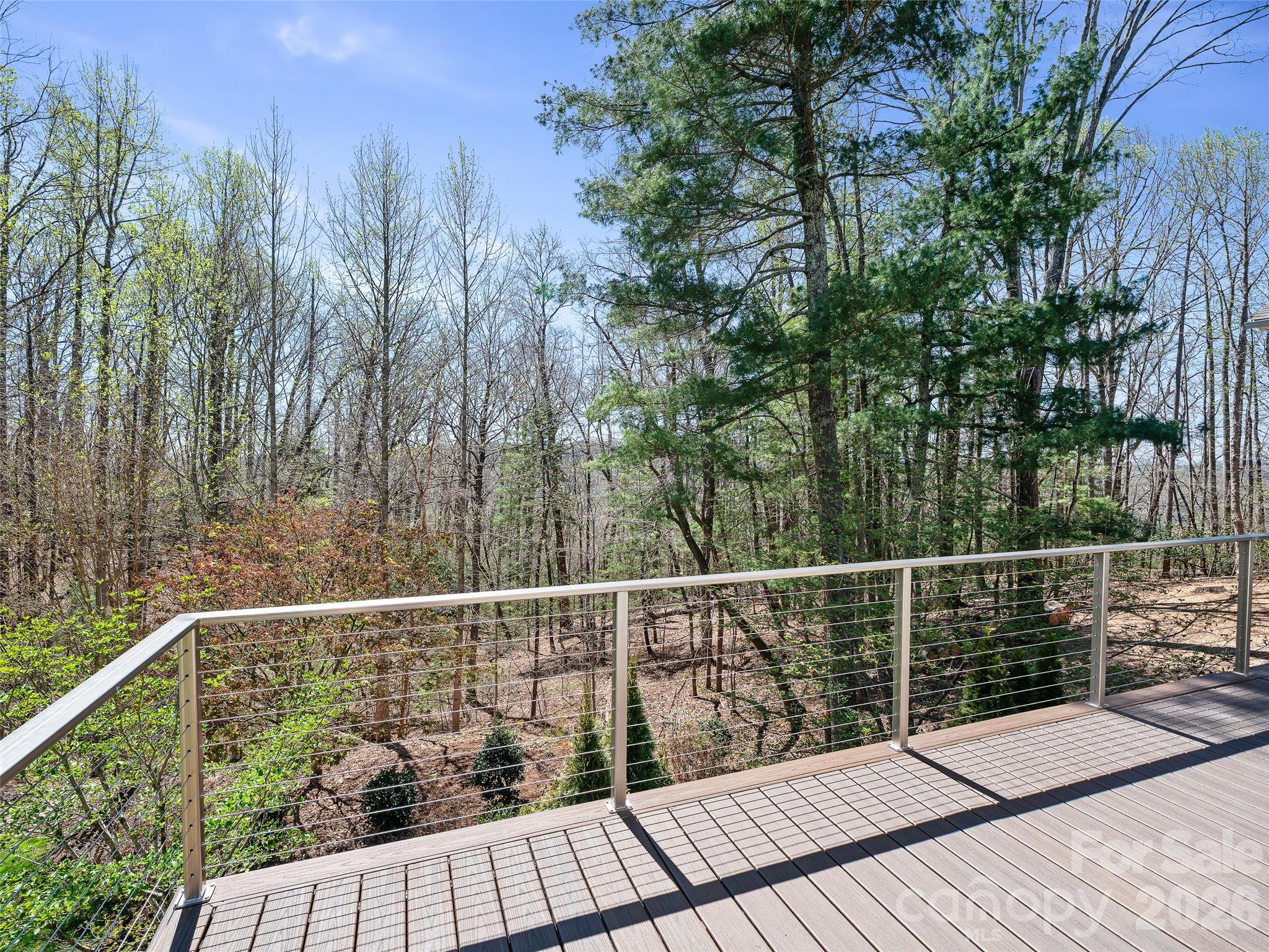 25 Ashefield Court — Hendersonville